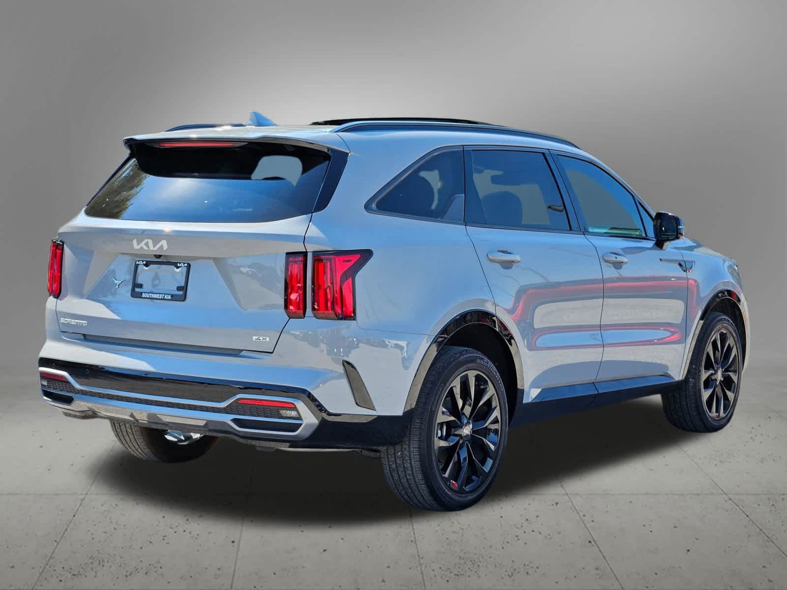 Thumbnail: 2023 Kia Sorento - 5