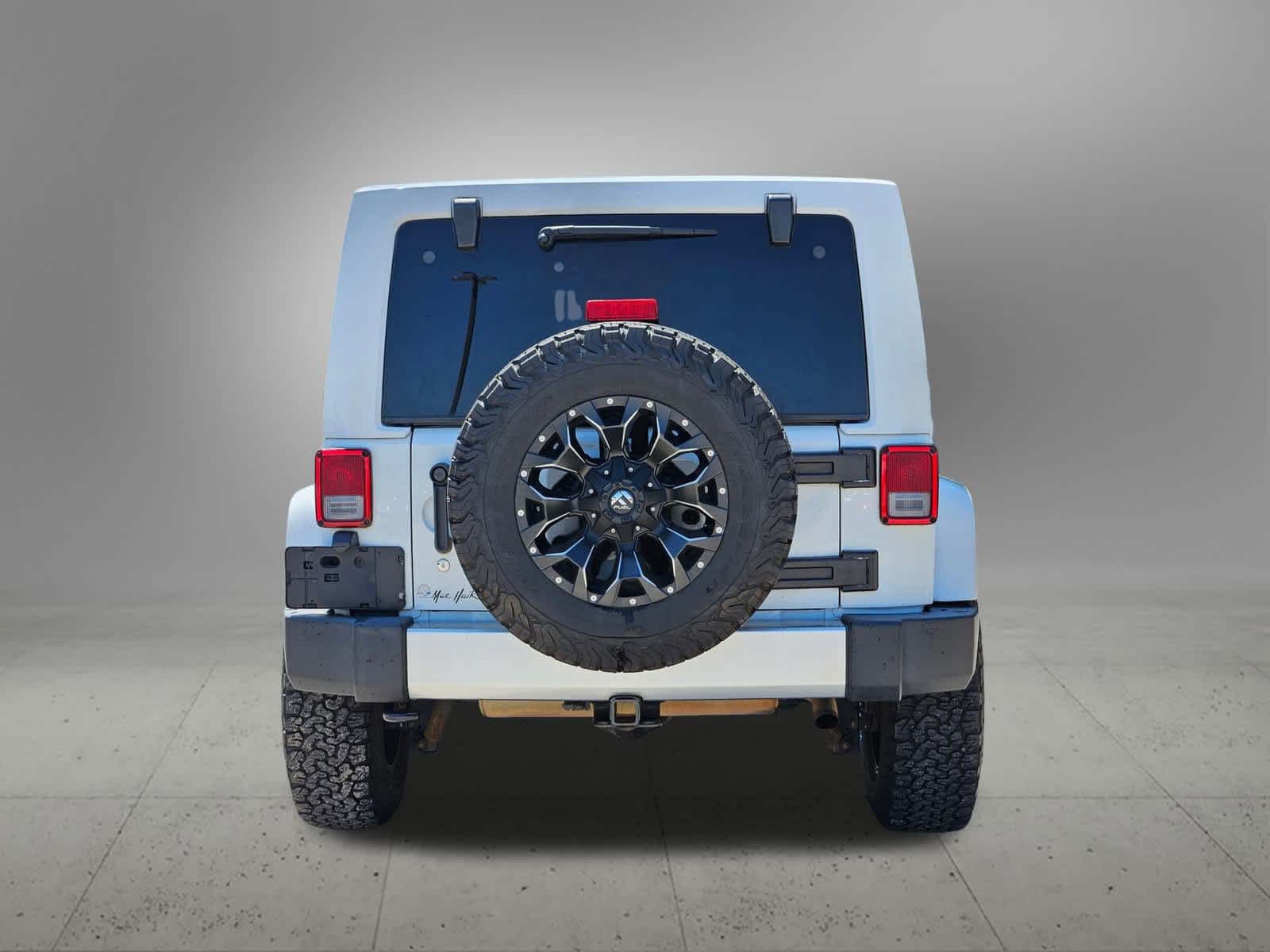 2017 Jeep Wrangler Unlimited Sahara photo 4
