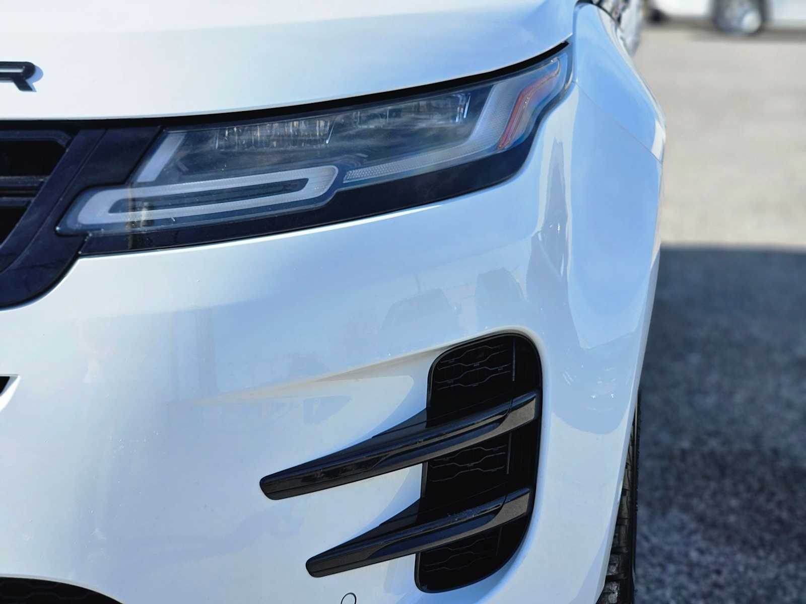 Thumbnail: 2020 Land Rover Range Rover Evoque - 13