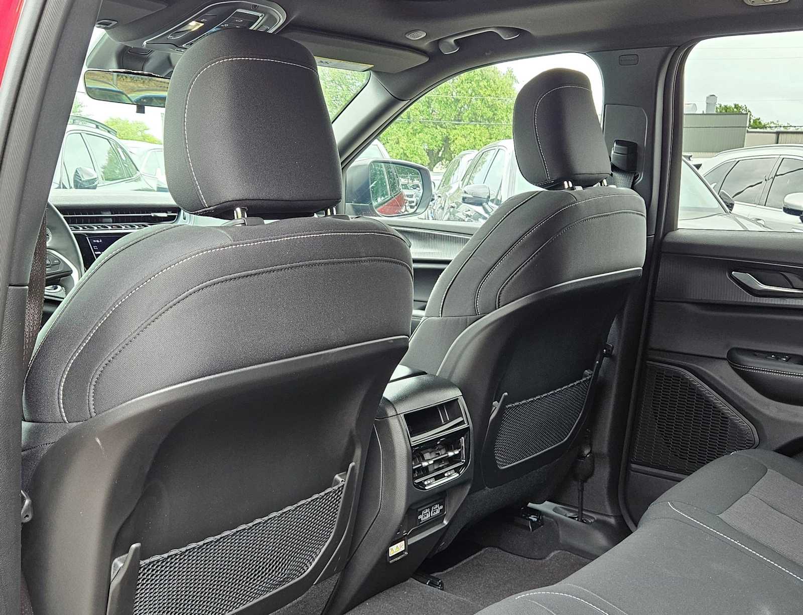 Thumbnail: 2025 Jeep Grand Cherokee - 16