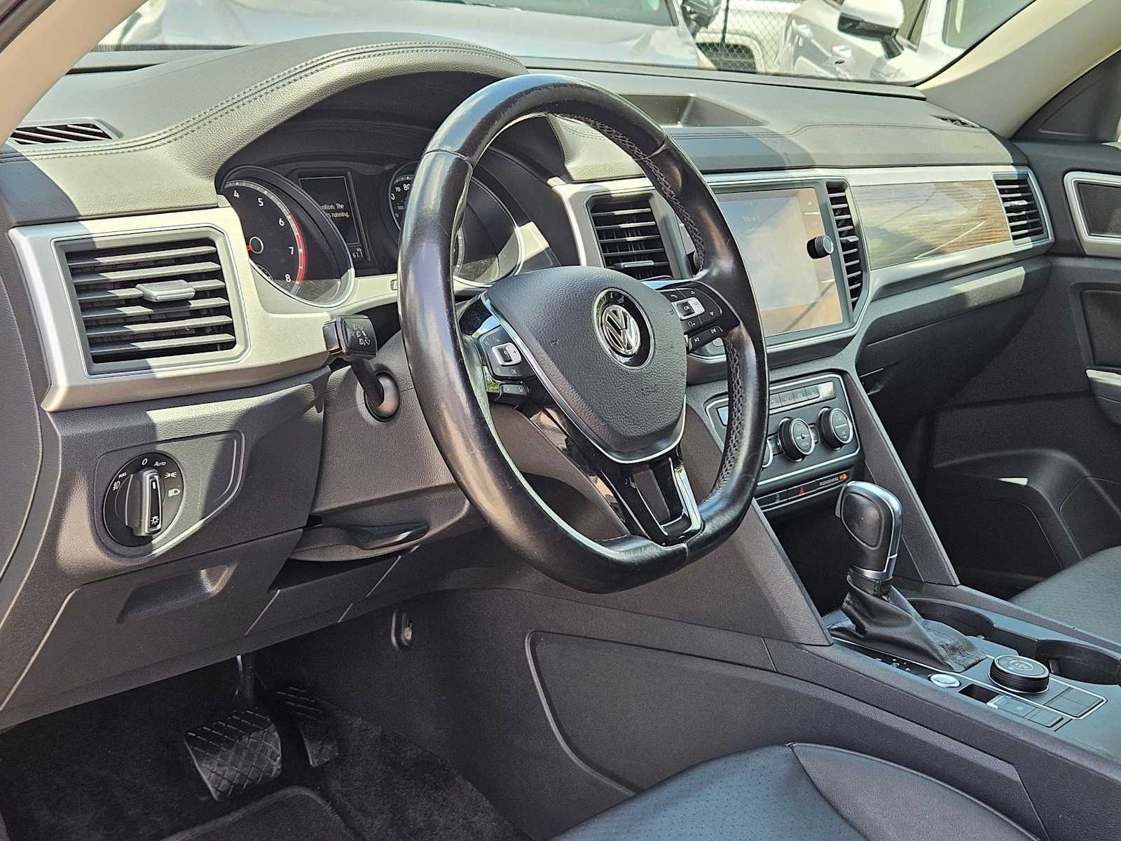 Thumbnail: 2018 Volkswagen Atlas - 2