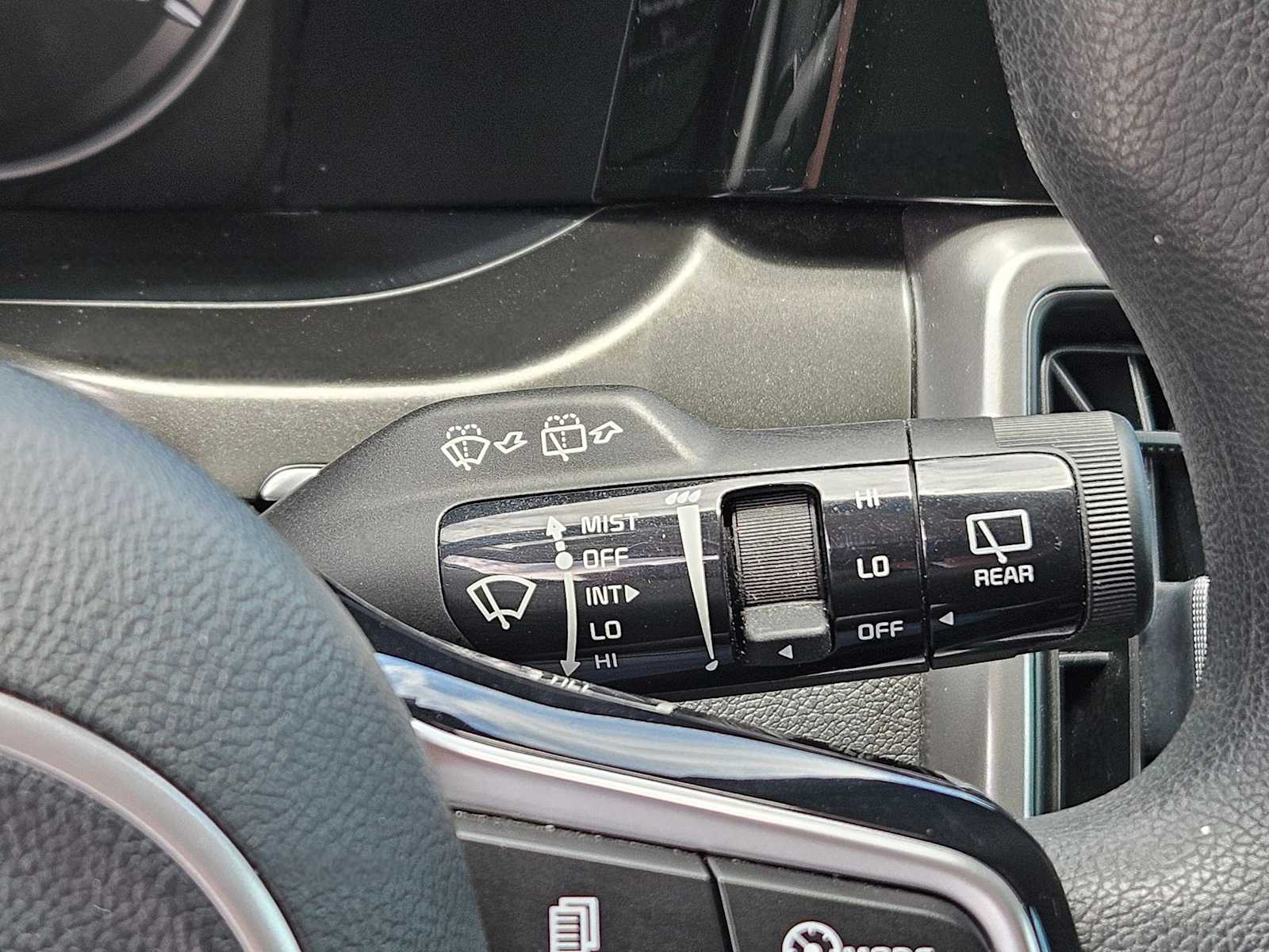 Thumbnail: 2022 Kia Sorento - 21