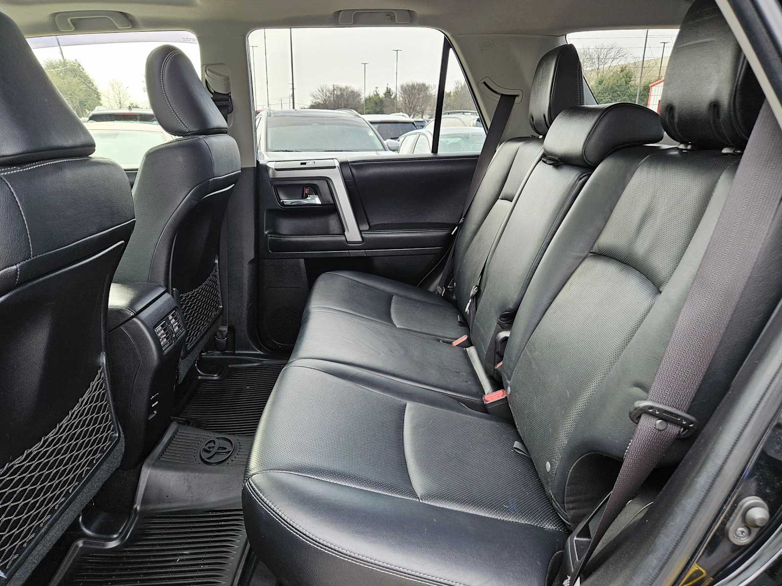 Thumbnail: 2018 Toyota 4Runner - 18