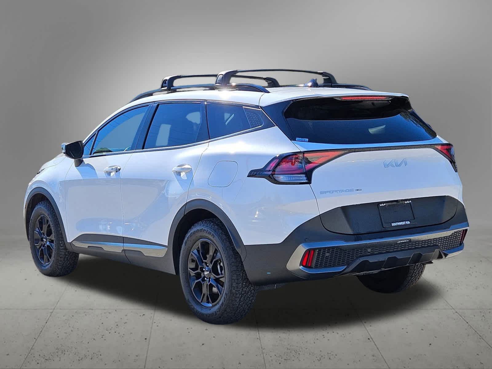 2024 Kia Sportage X-Pro photo 3