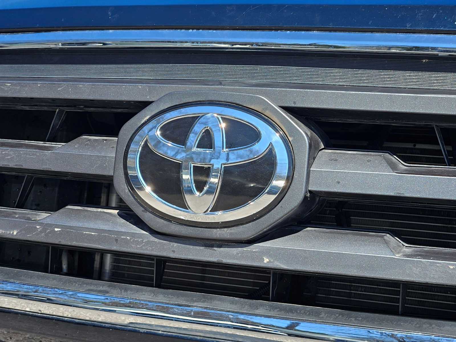 Thumbnail: 2022 Toyota Tacoma - 12