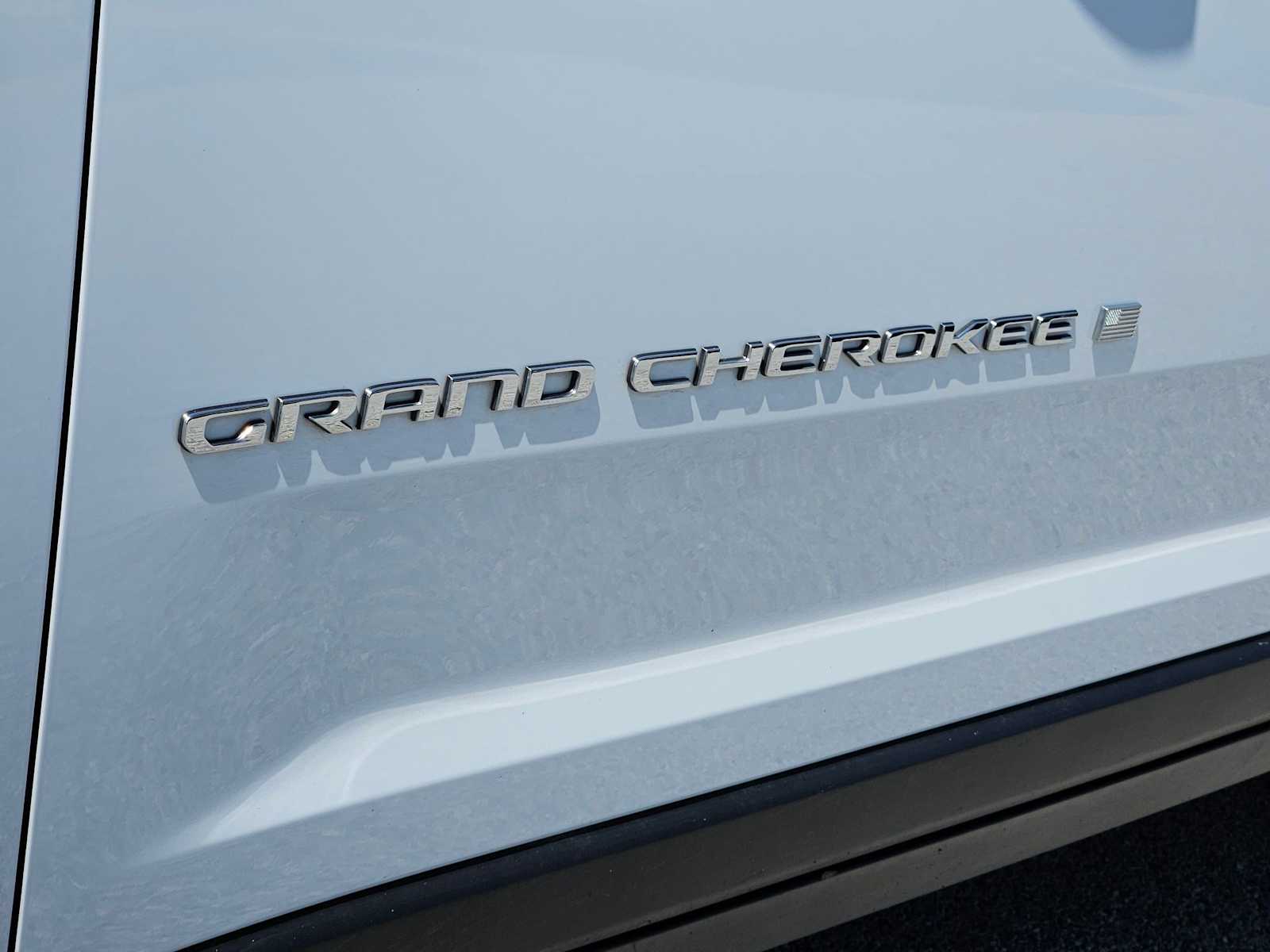 Thumbnail: 2023 Jeep Grand Cherokee L - 13