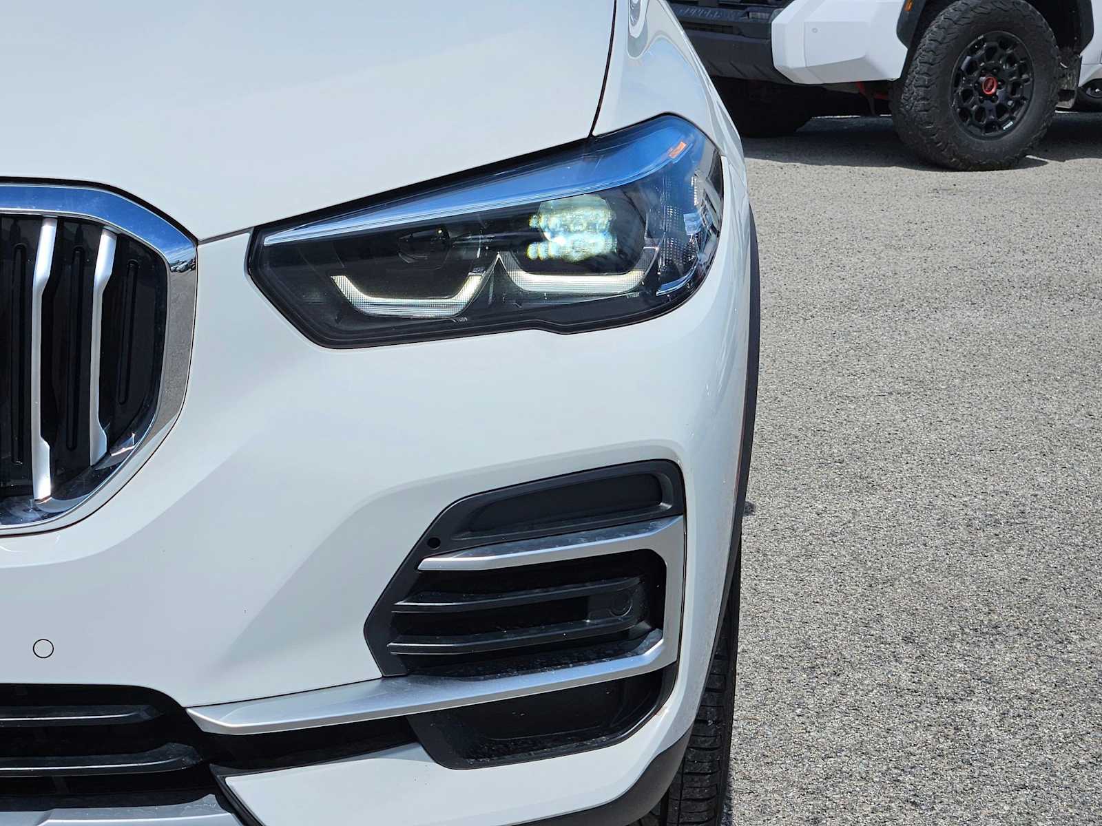 Thumbnail: 2022 BMW X5 - 11