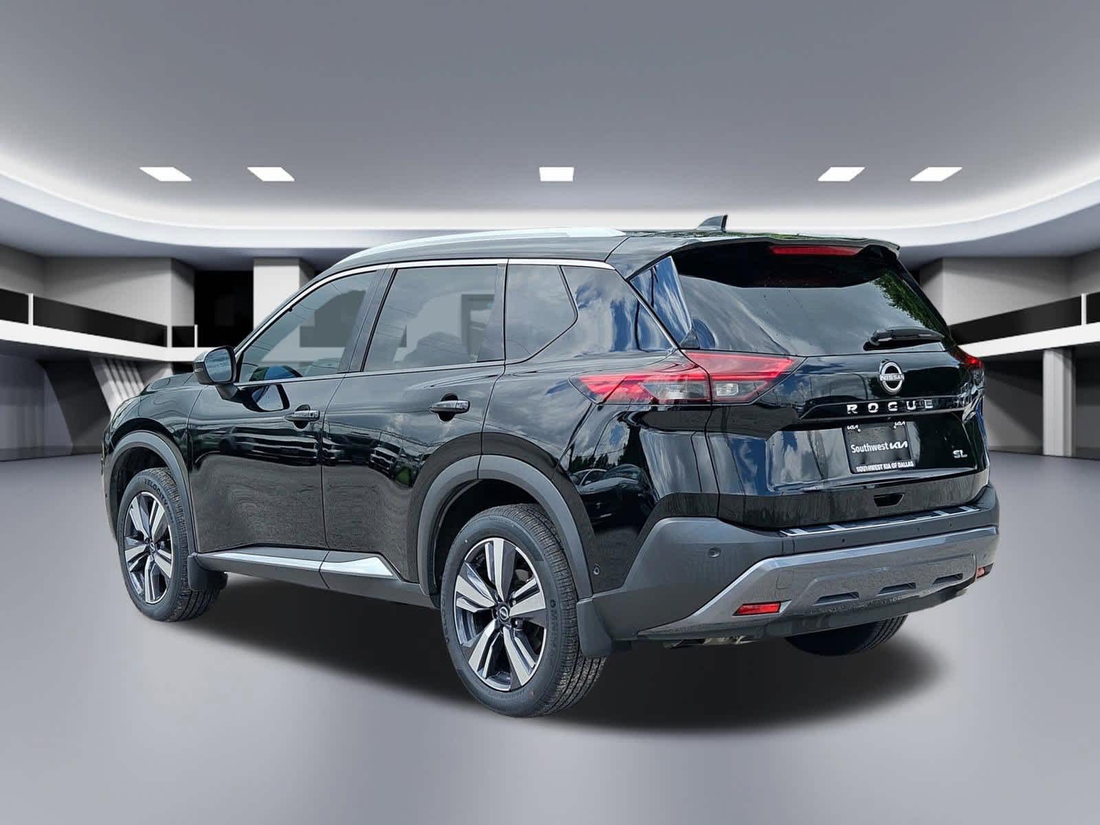 Thumbnail: 2023 Nissan Rogue - 3