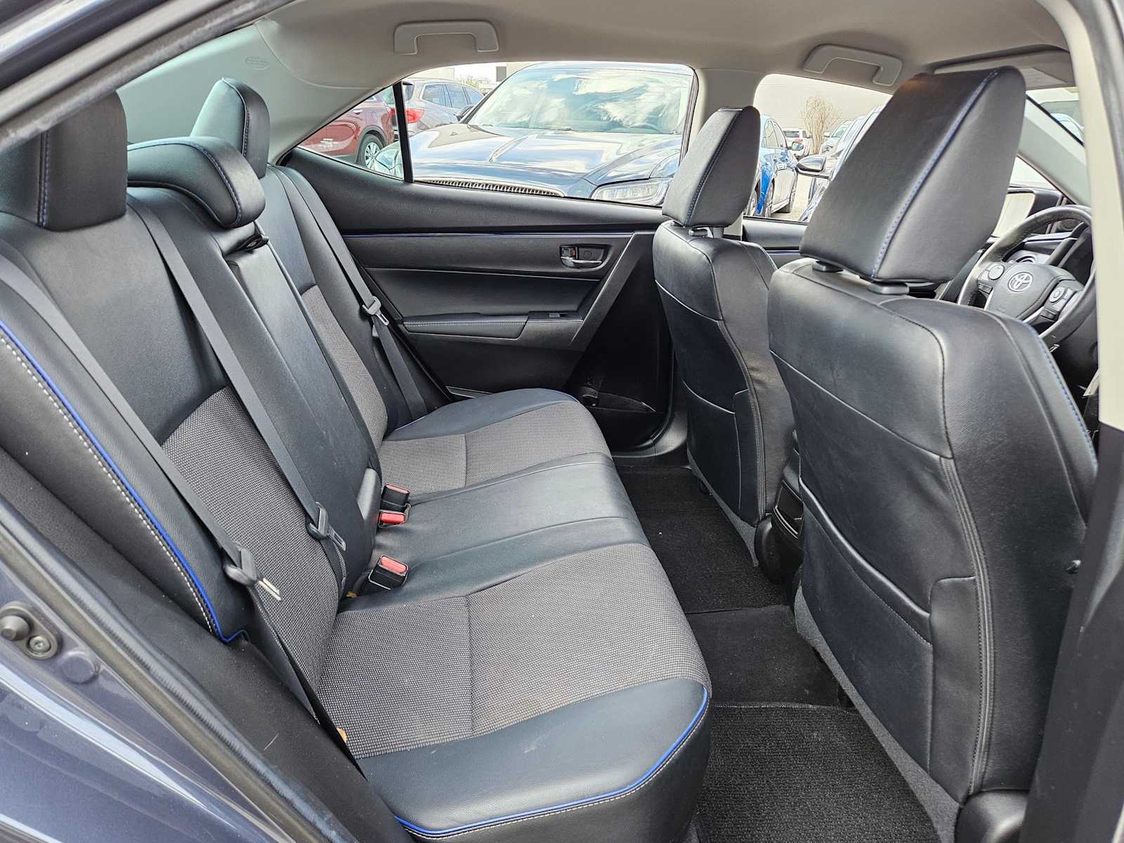 Thumbnail: 2018 Toyota Corolla - 16