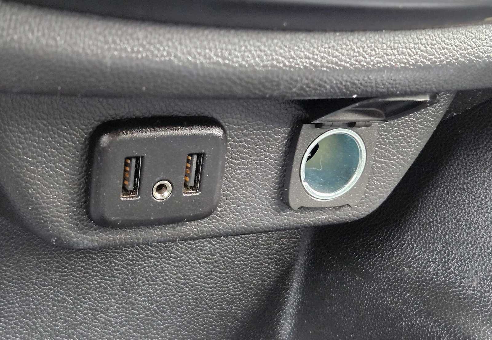 Thumbnail: 2020 Chevrolet Traverse - 31