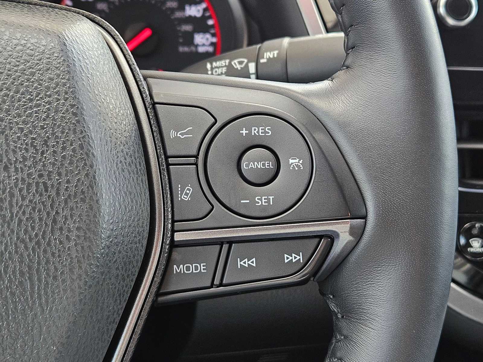 Thumbnail: 2022 Toyota Camry - 24