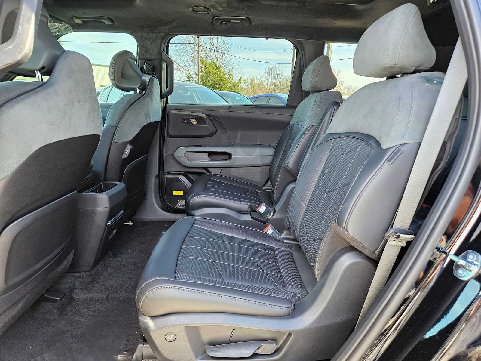 Thumbnail: 2027 Kia Telluride - 17