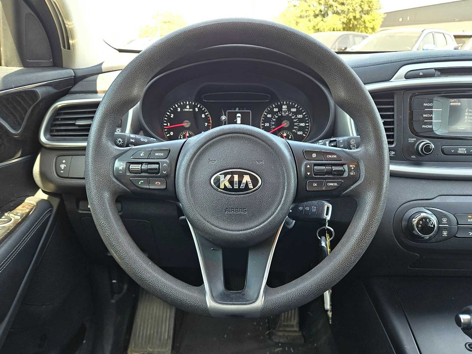 Thumbnail: 2016 Kia Sorento - 21