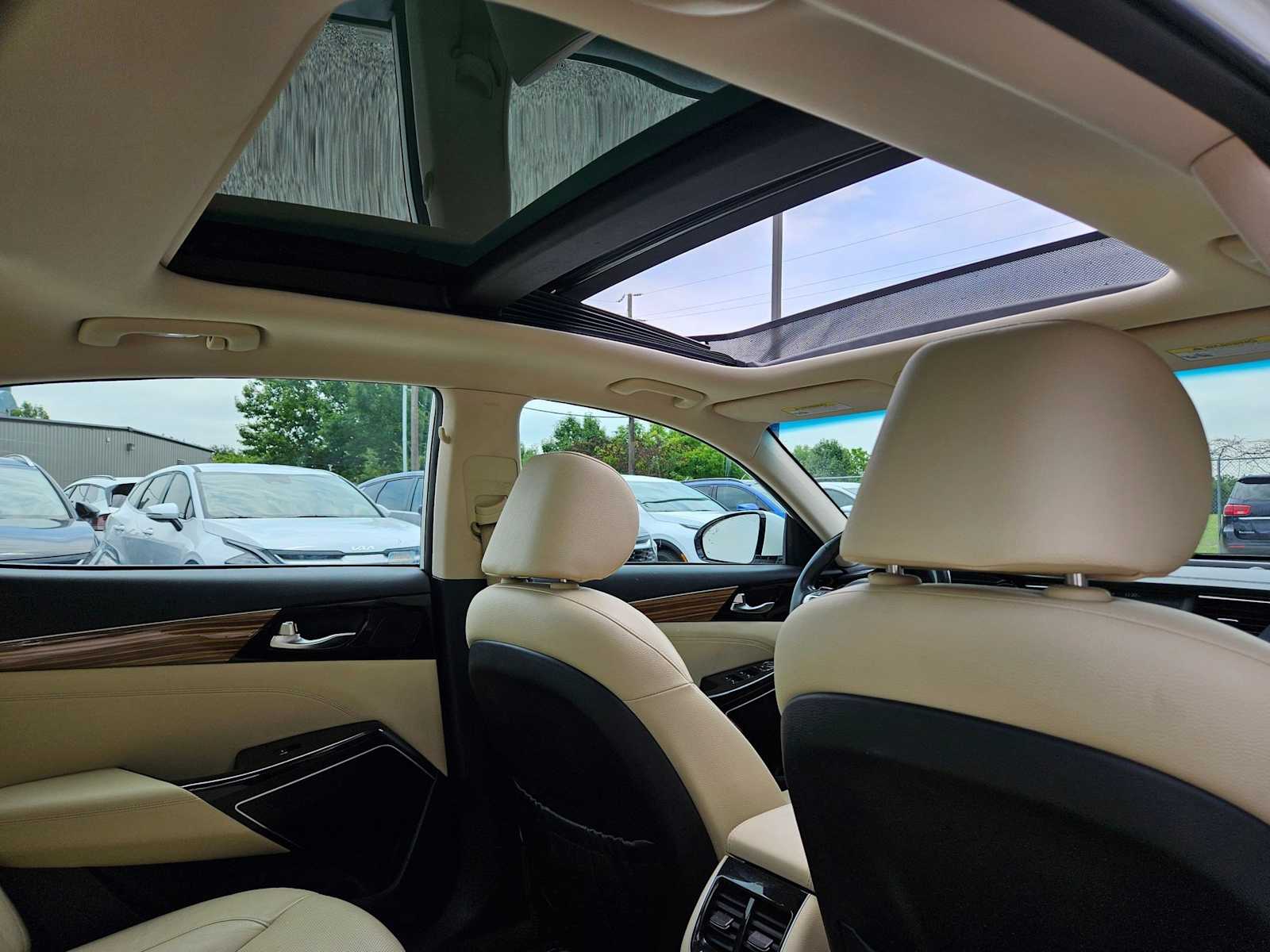2019 Kia Cadenza Technology 22