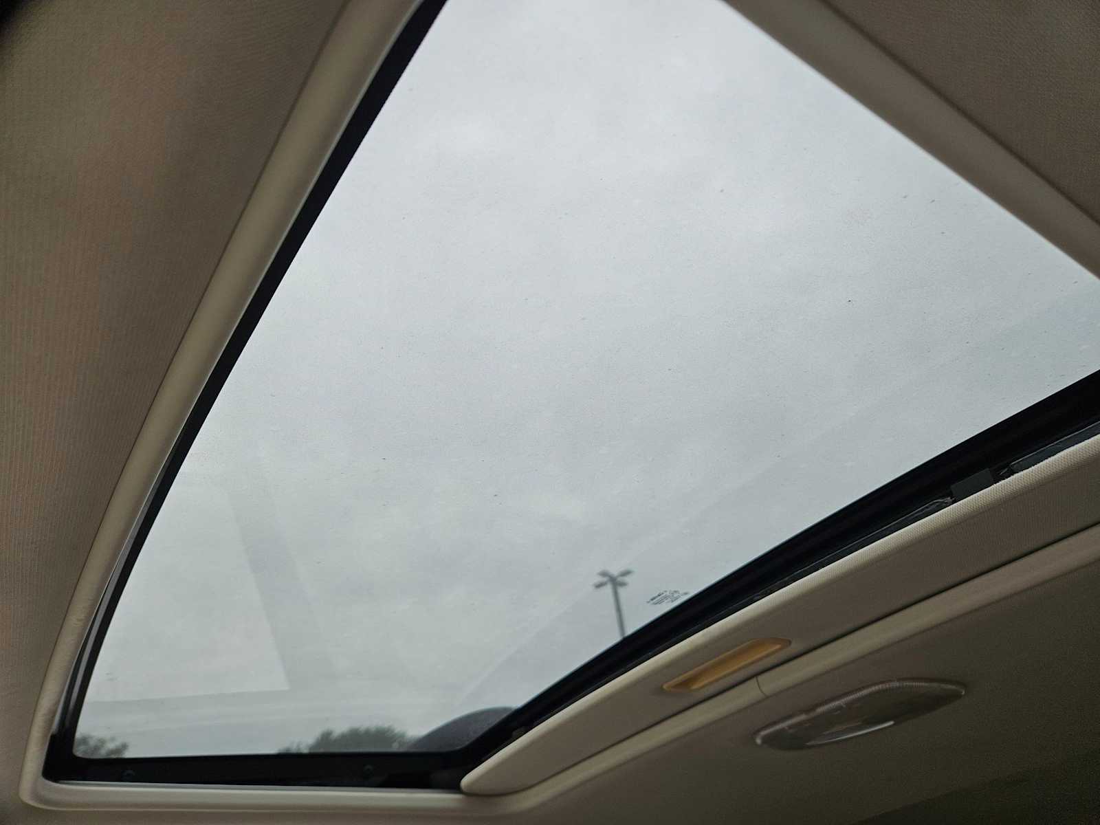 Thumbnail: 2011 Ford Escape - 14