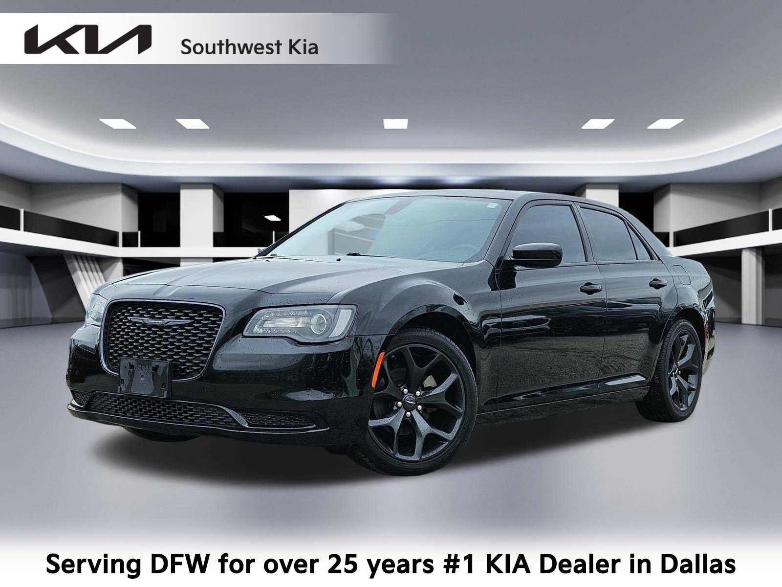 Thumbnail: 2023 Chrysler 300 - 1
