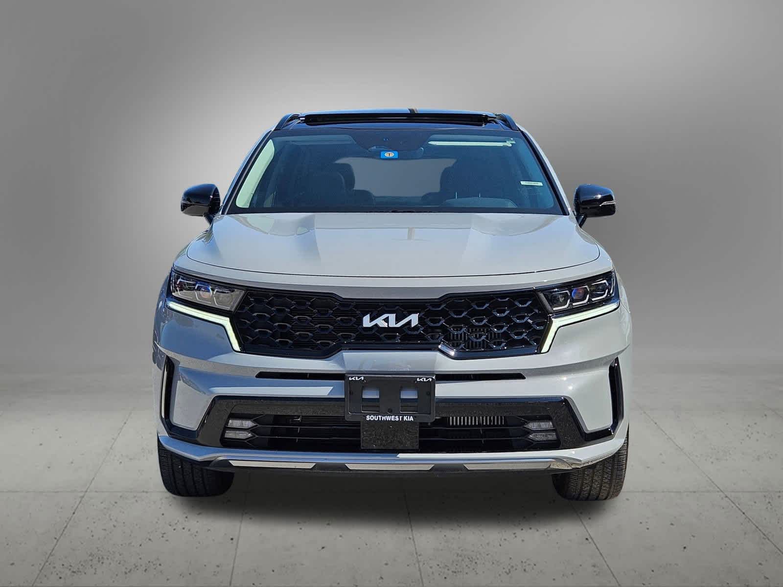 Thumbnail: 2023 Kia Sorento - 8