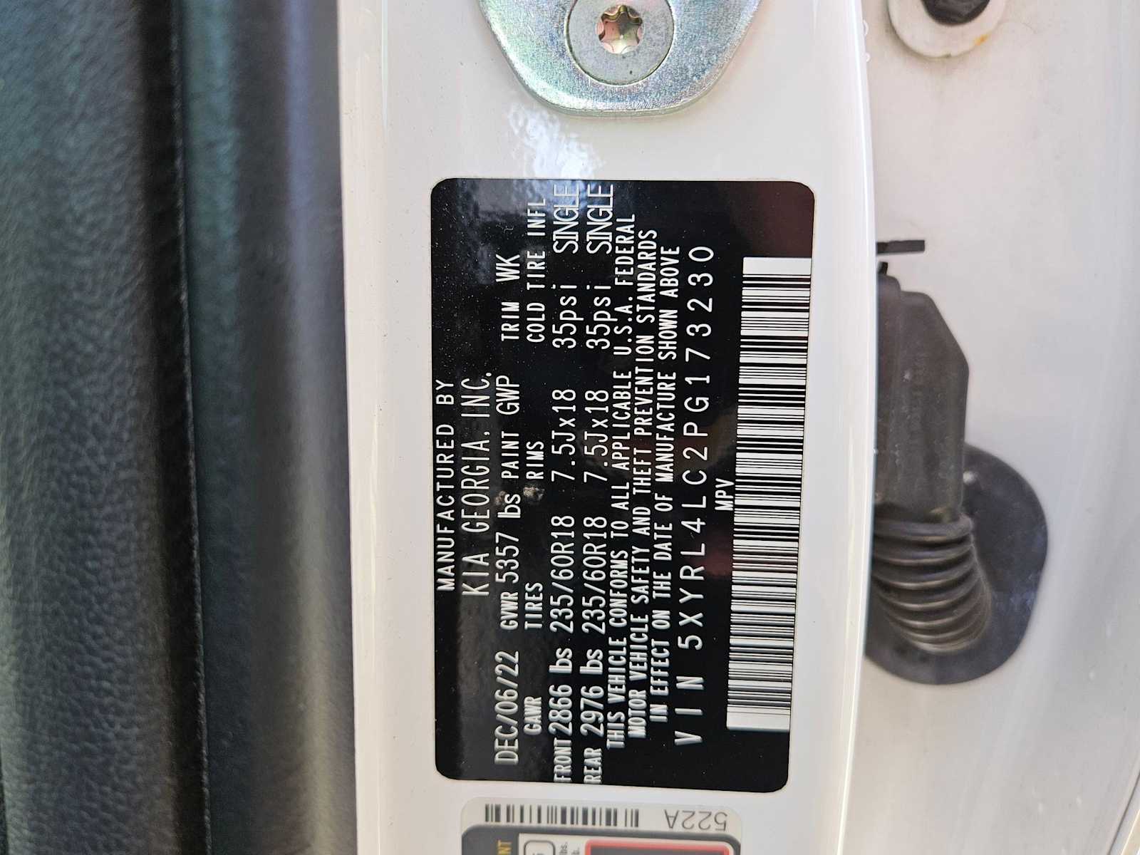 Thumbnail: 2023 Kia Sorento - 28