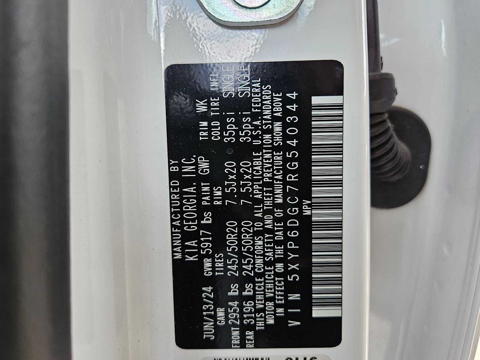 Thumbnail: 2024 Kia Telluride - 32