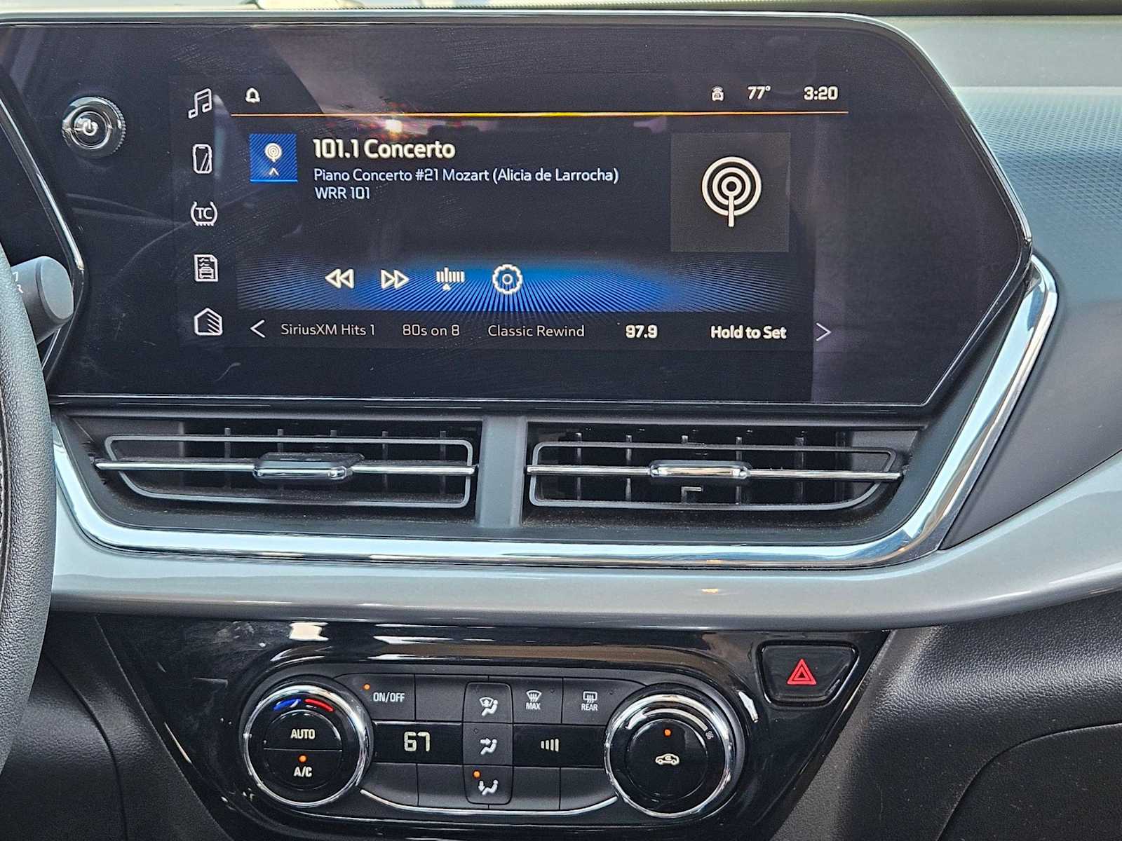 Thumbnail: 2025 Chevrolet Trax - 22