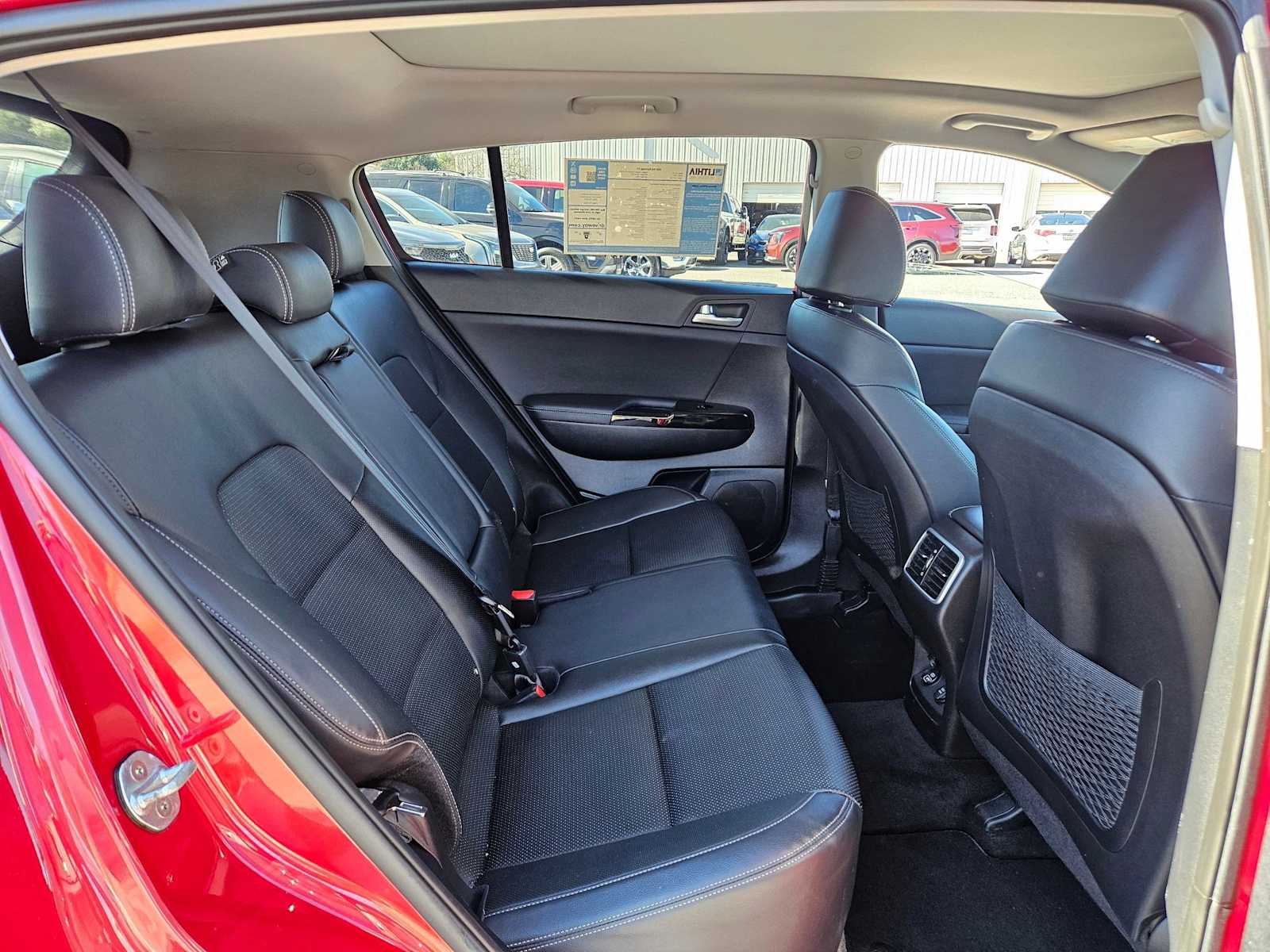 Thumbnail: 2022 Kia Sportage - 27