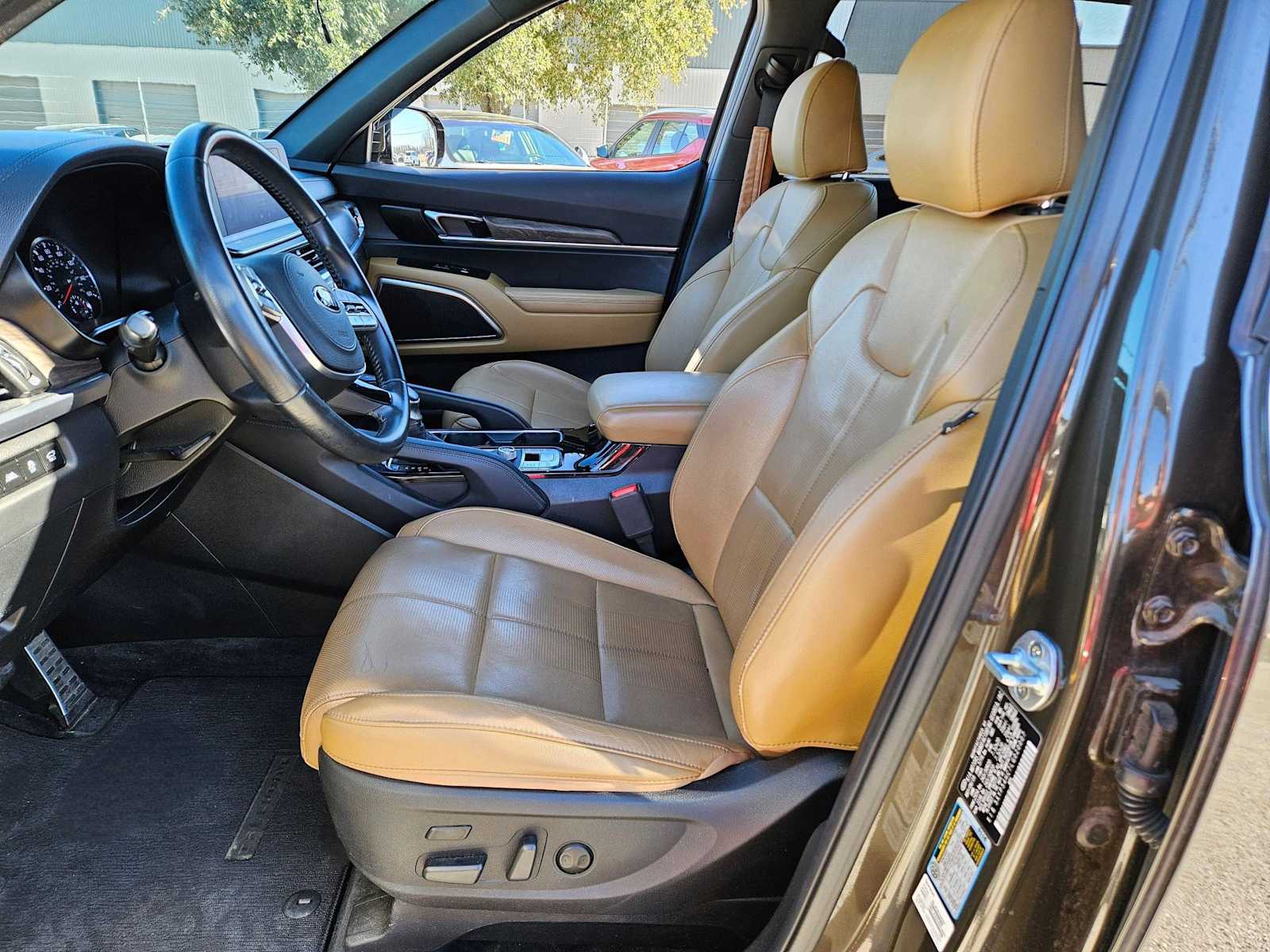 Thumbnail: 2020 Kia Telluride - 10