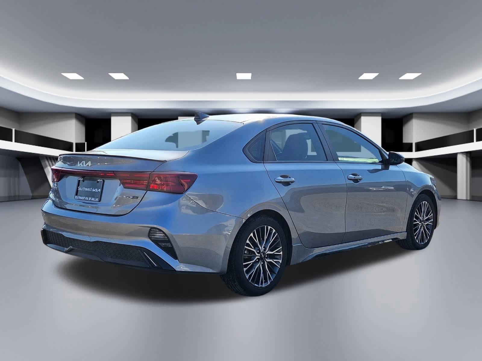 Thumbnail: 2024 Kia Forte - 6