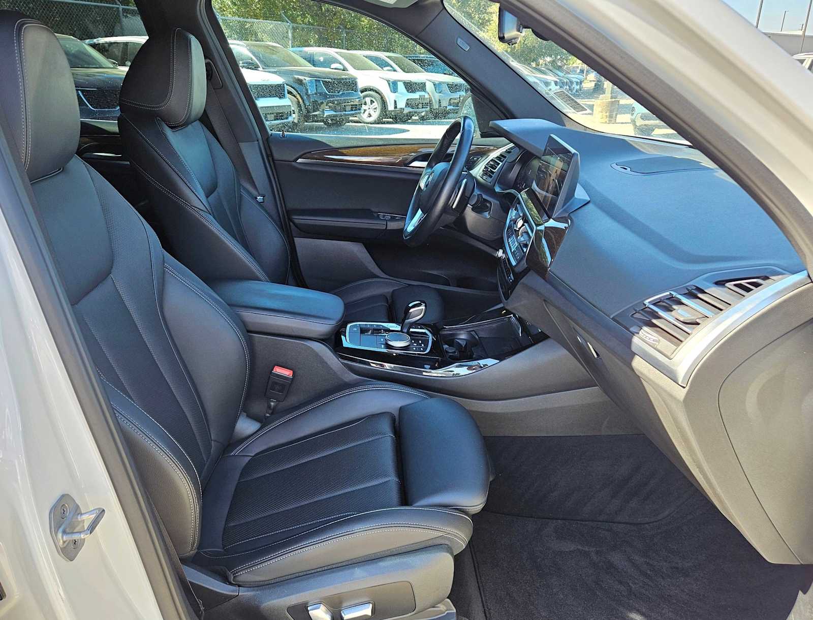 Thumbnail: 2023 BMW X3 - 24