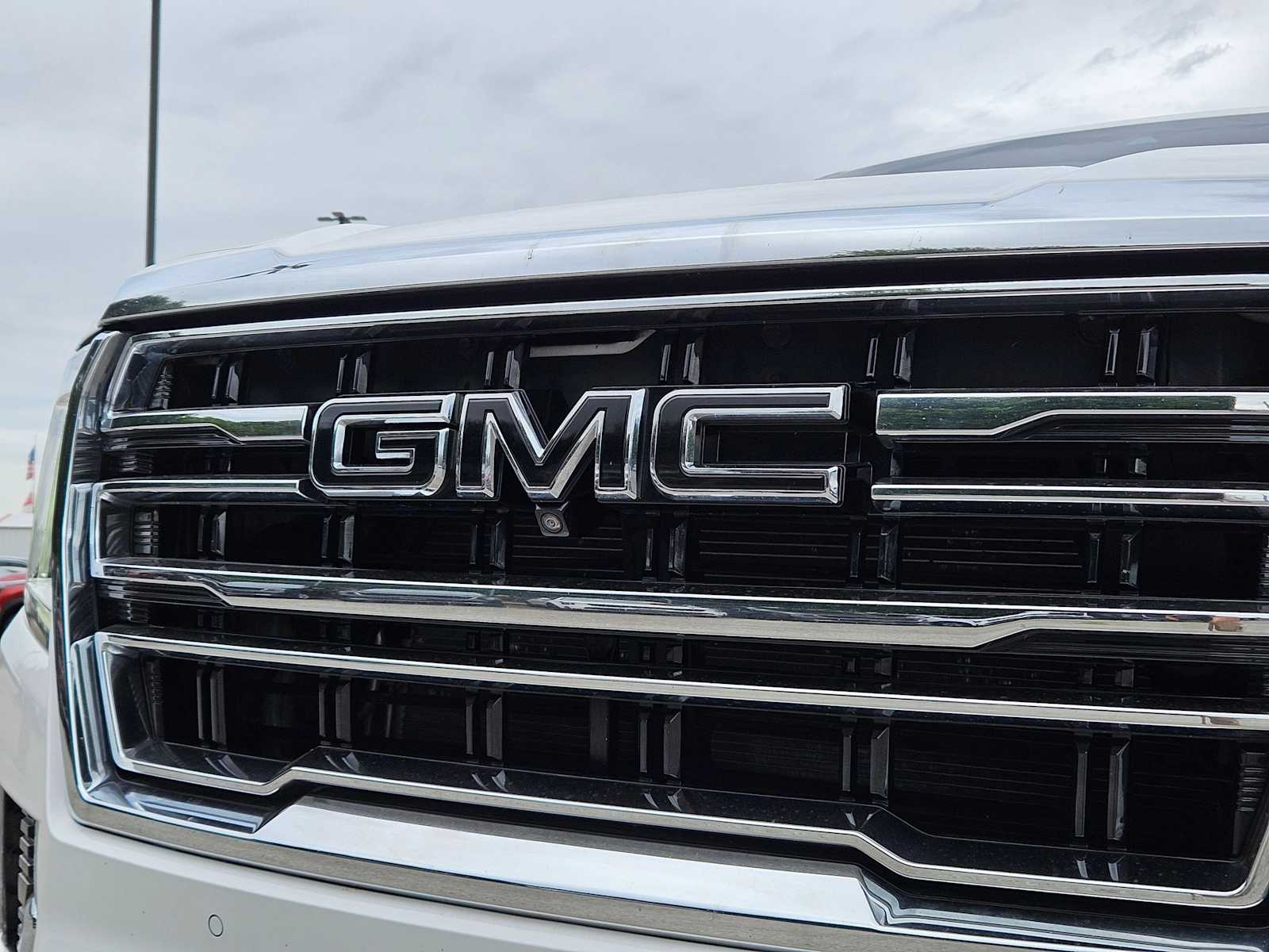 Thumbnail: 2023 GMC Yukon - 4