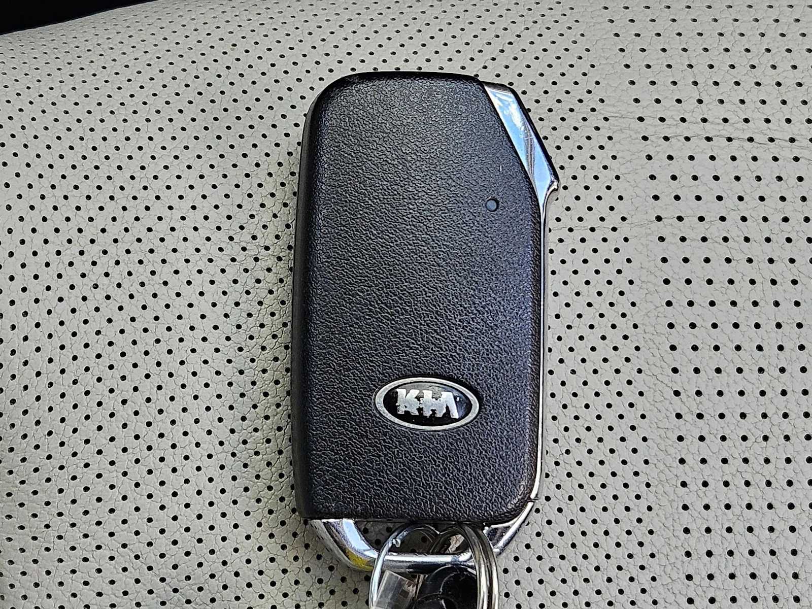 Thumbnail: 2020 Kia Telluride - 32