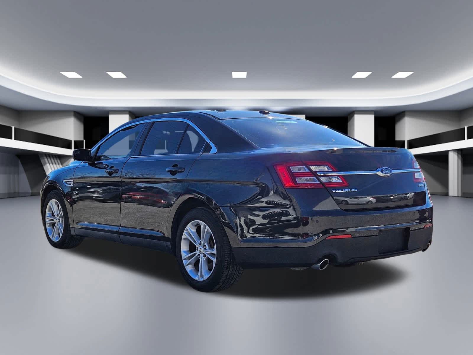 Thumbnail: 2014 Ford Taurus - 3