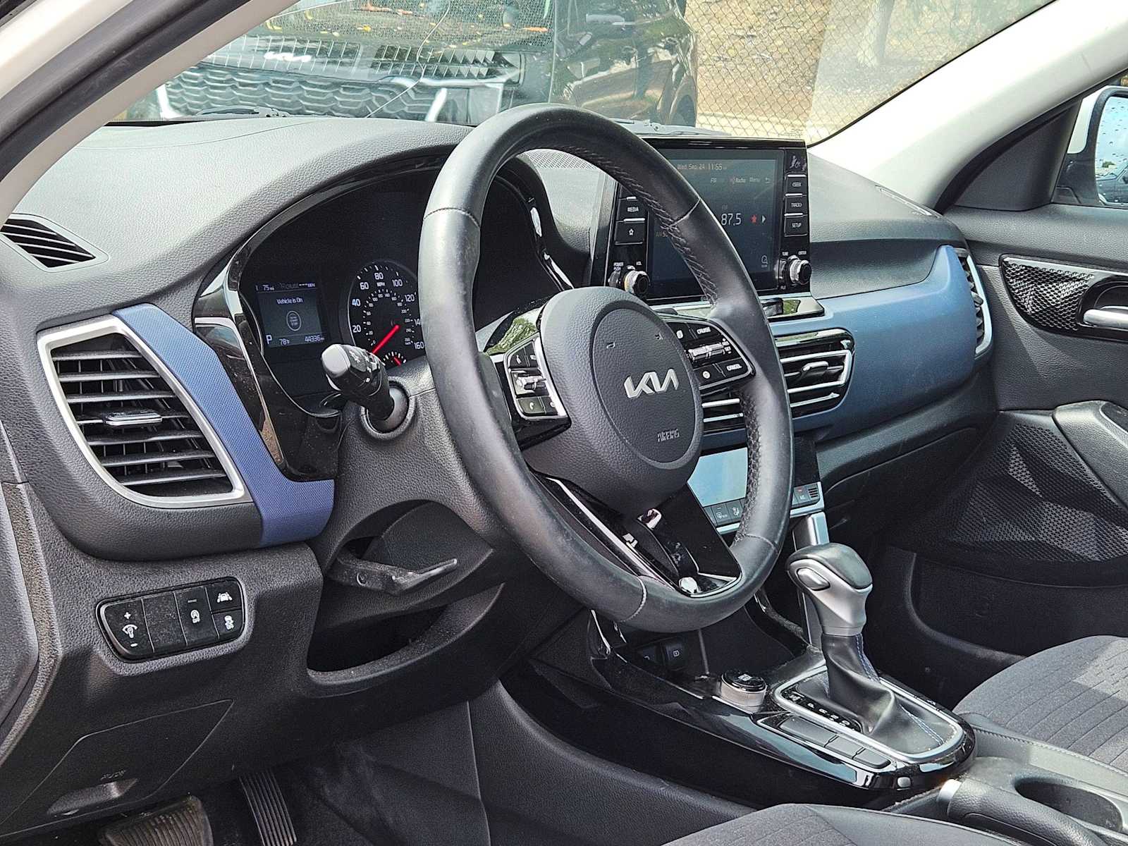 Thumbnail: 2023 Kia Seltos - 2