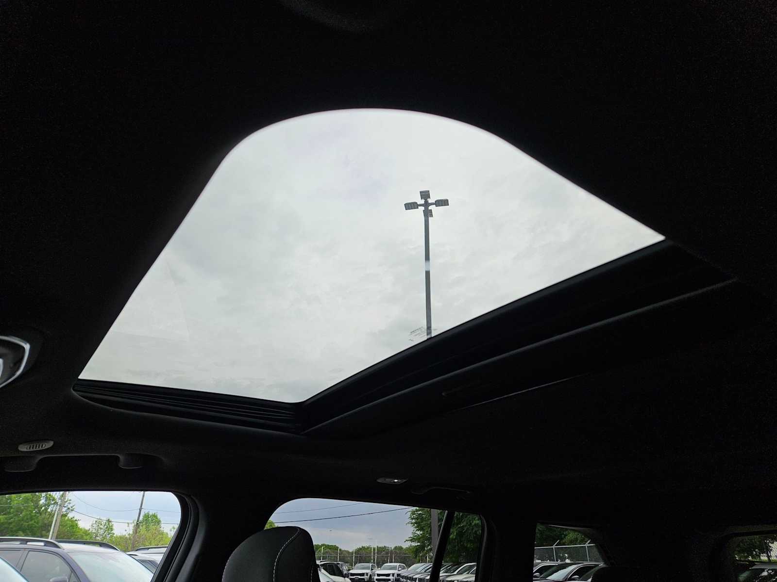 Thumbnail: 2025 Jeep Grand Cherokee - 15