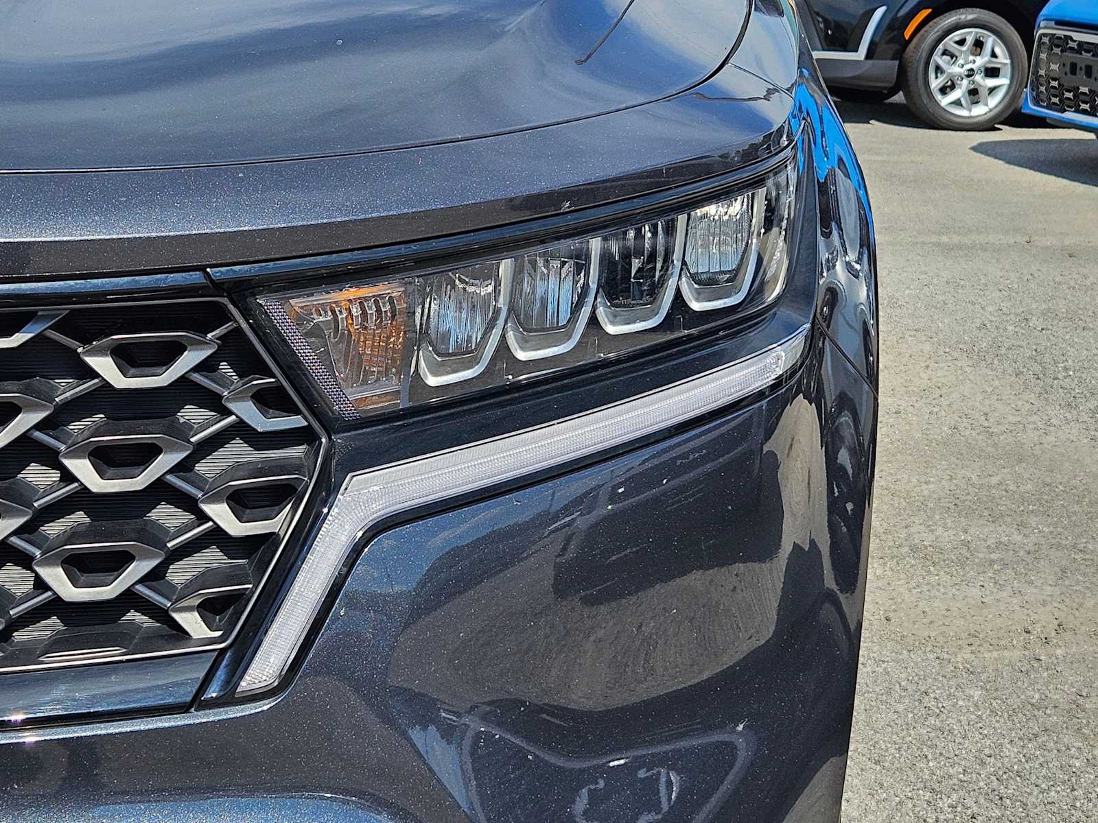 Thumbnail: 2023 Kia Sorento - 10