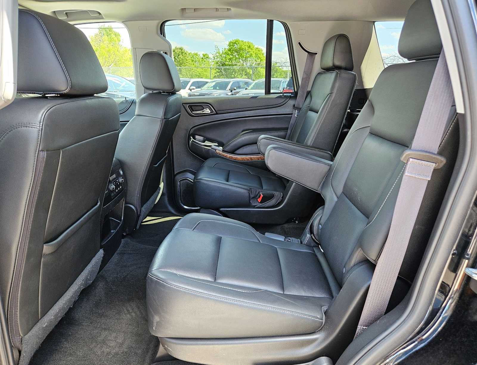 Thumbnail: 2017 Chevrolet Tahoe - 17