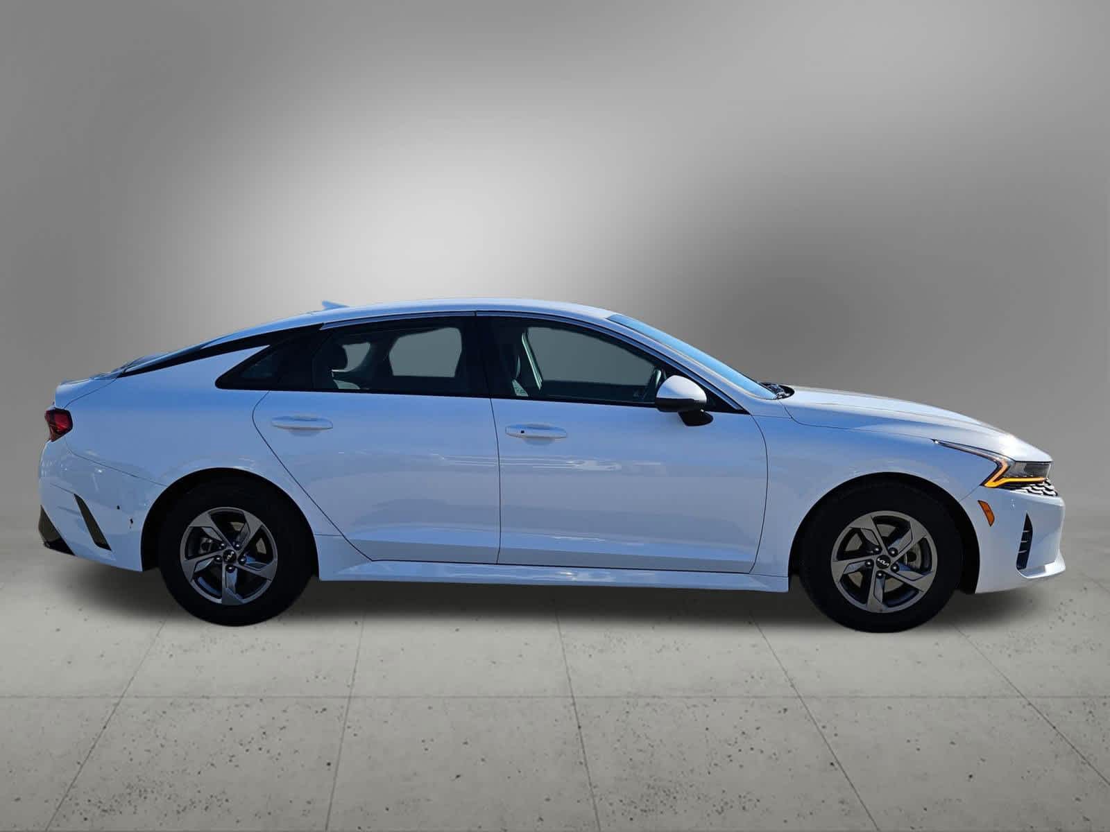 Thumbnail: 2023 Kia K5 - 7