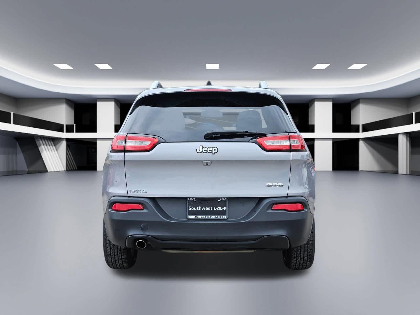 Thumbnail: 2018 Jeep Cherokee - 4