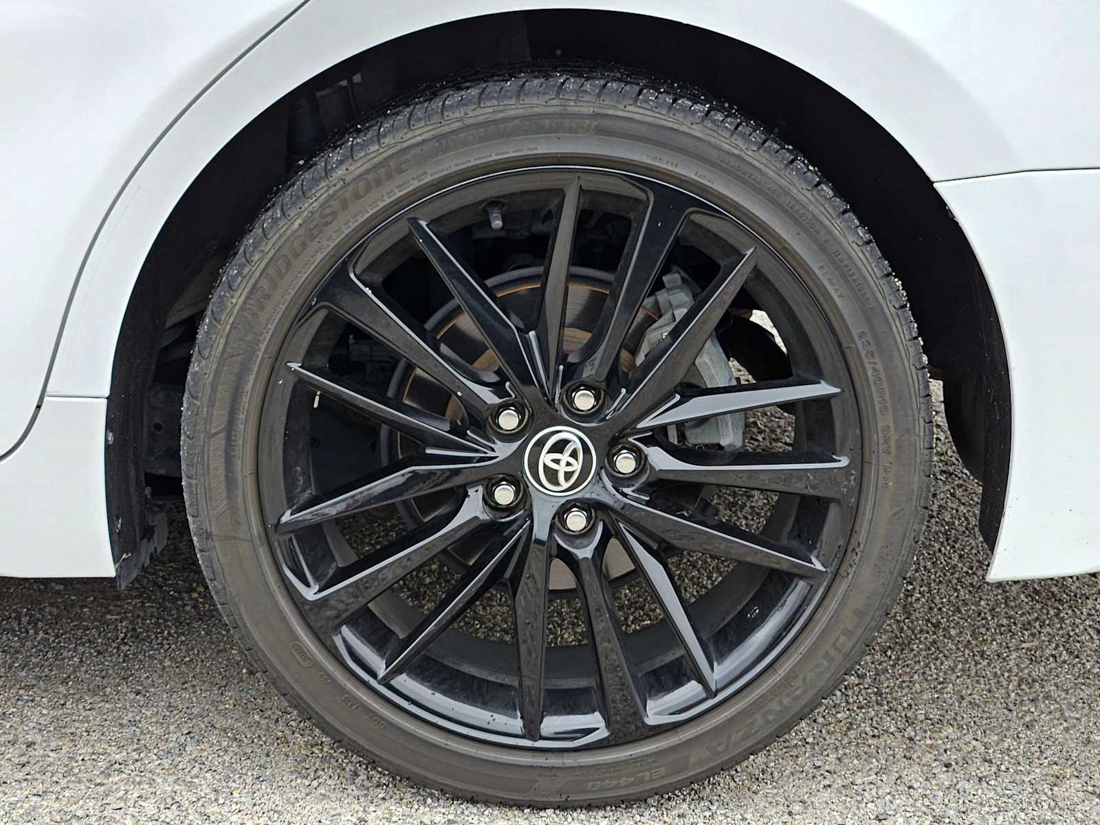 Thumbnail: 2022 Toyota Camry - 14