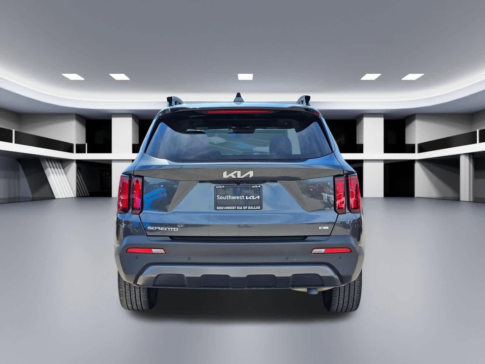 Thumbnail: 2023 Kia Sorento - 4