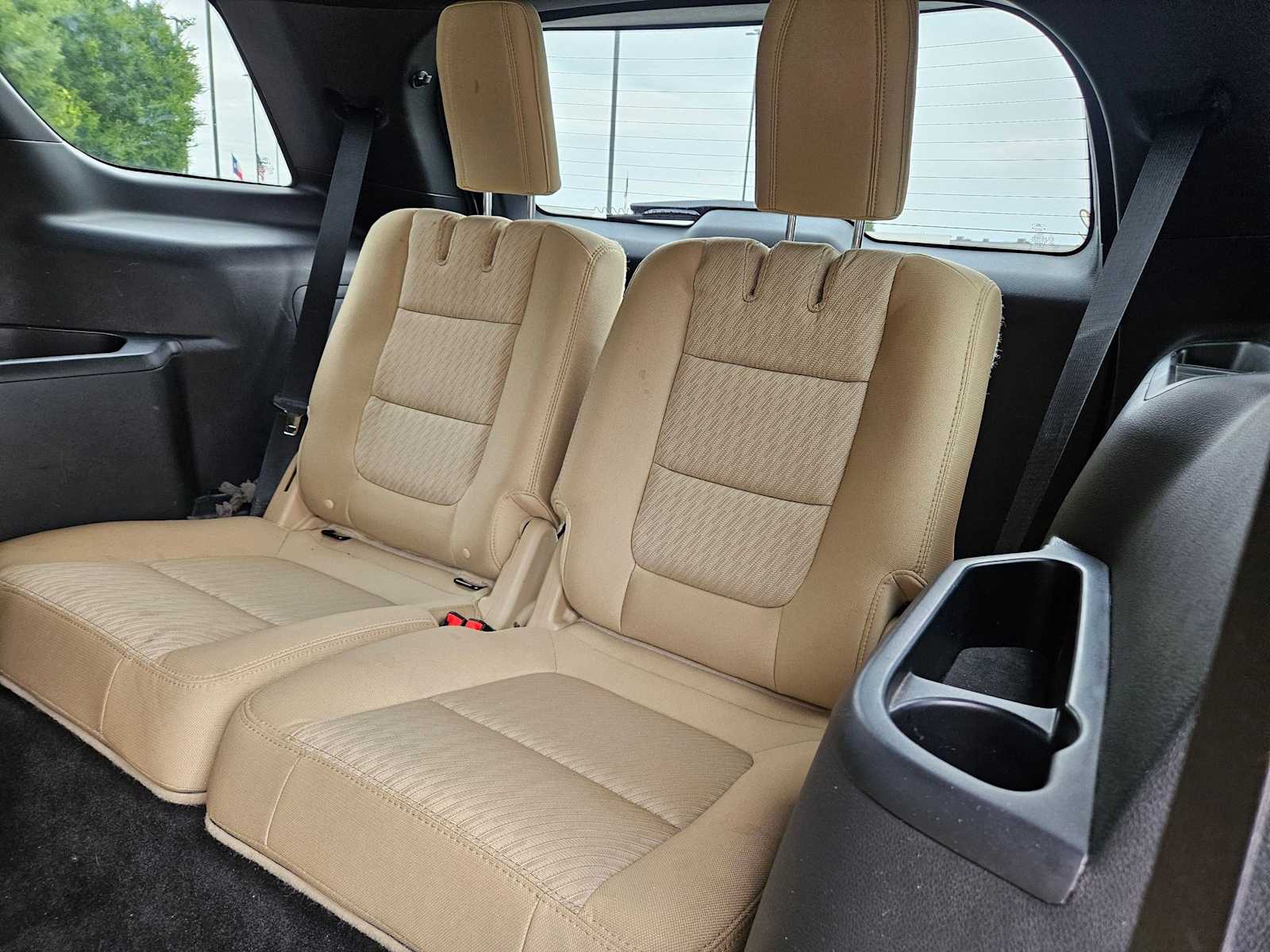 Thumbnail: 2016 Ford Explorer - 14