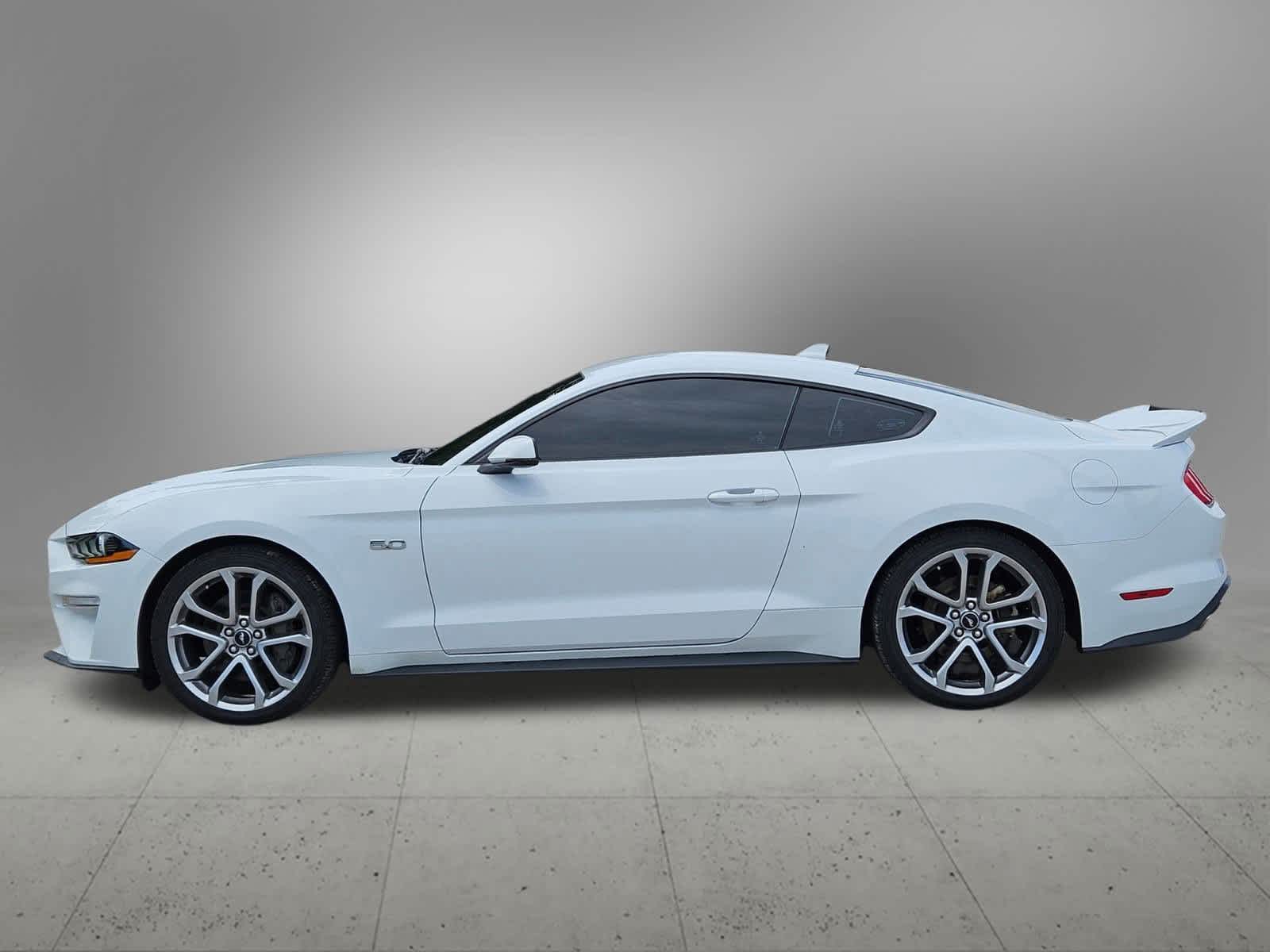 Thumbnail: 2022 Ford Mustang - 3