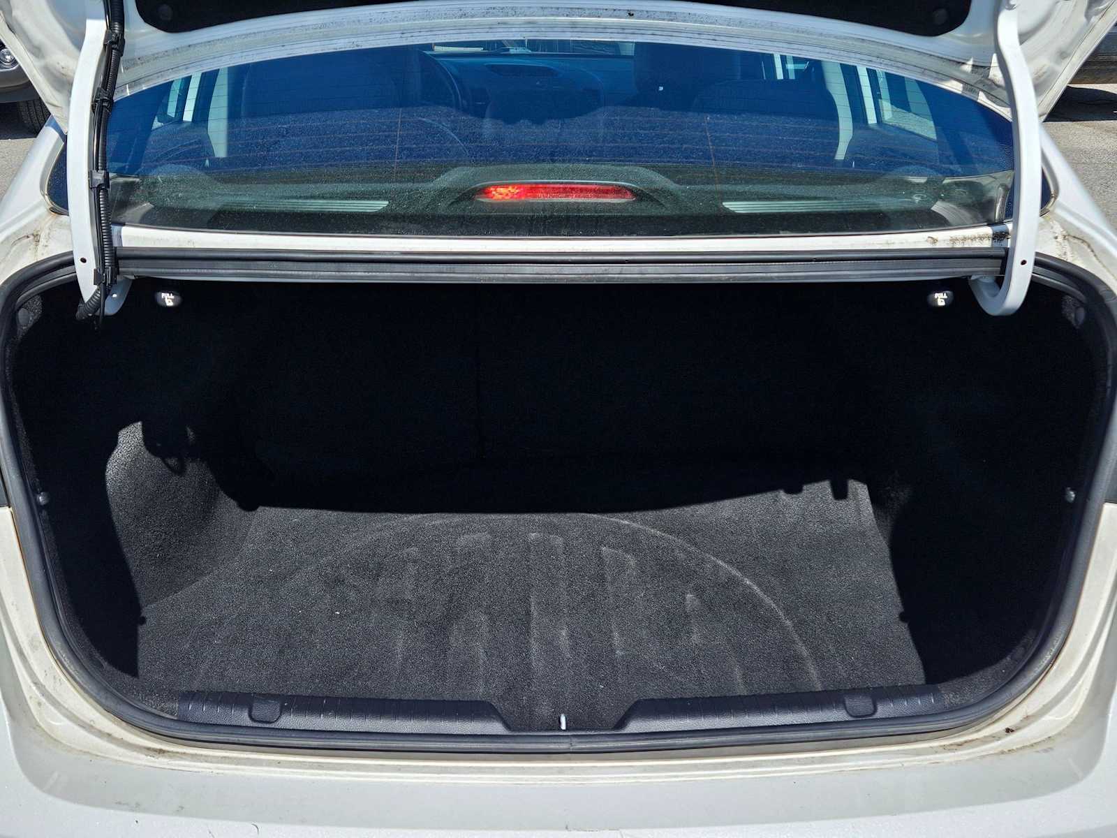 Thumbnail: 2017 Kia Forte - 33