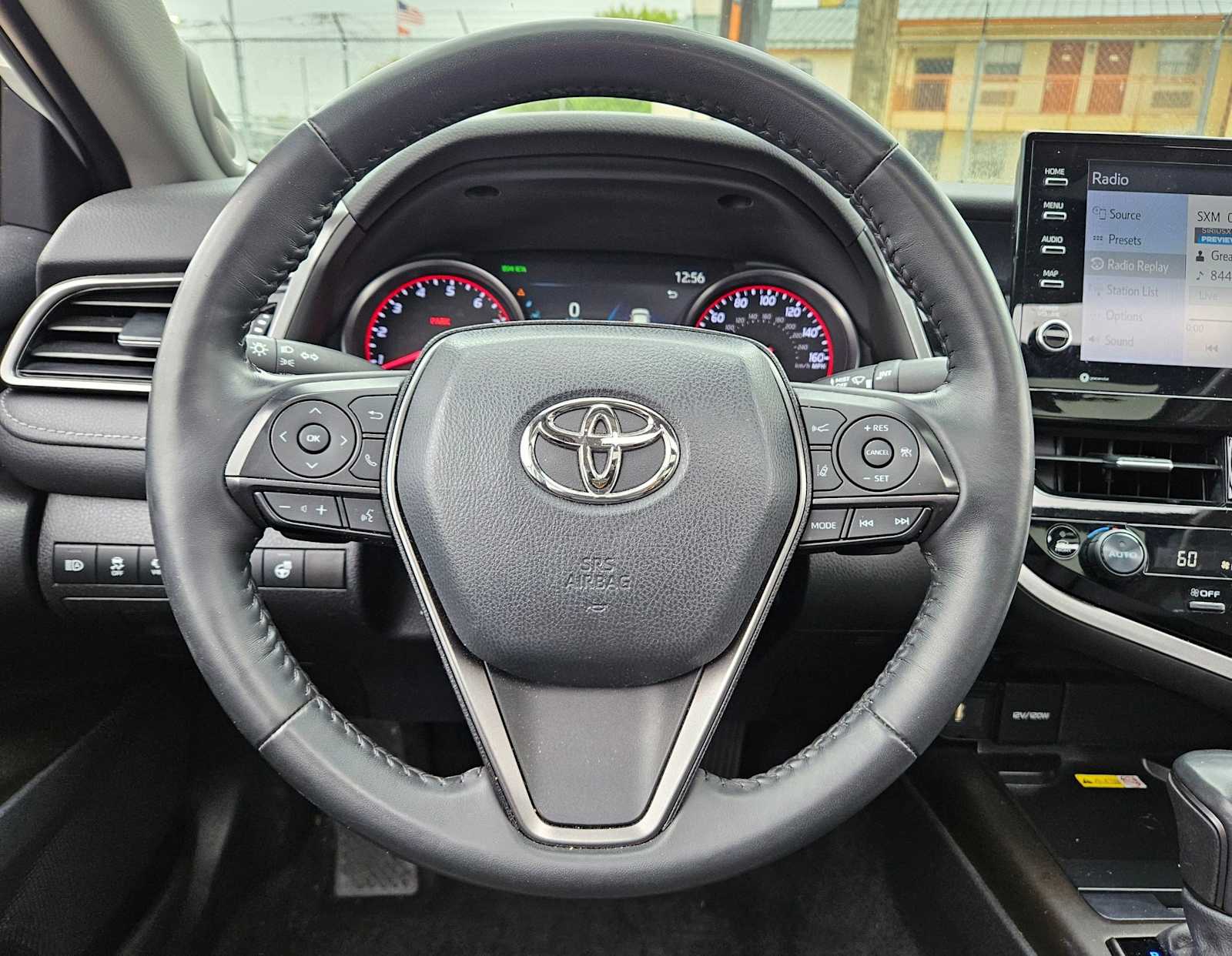 Thumbnail: 2022 Toyota Camry - 22