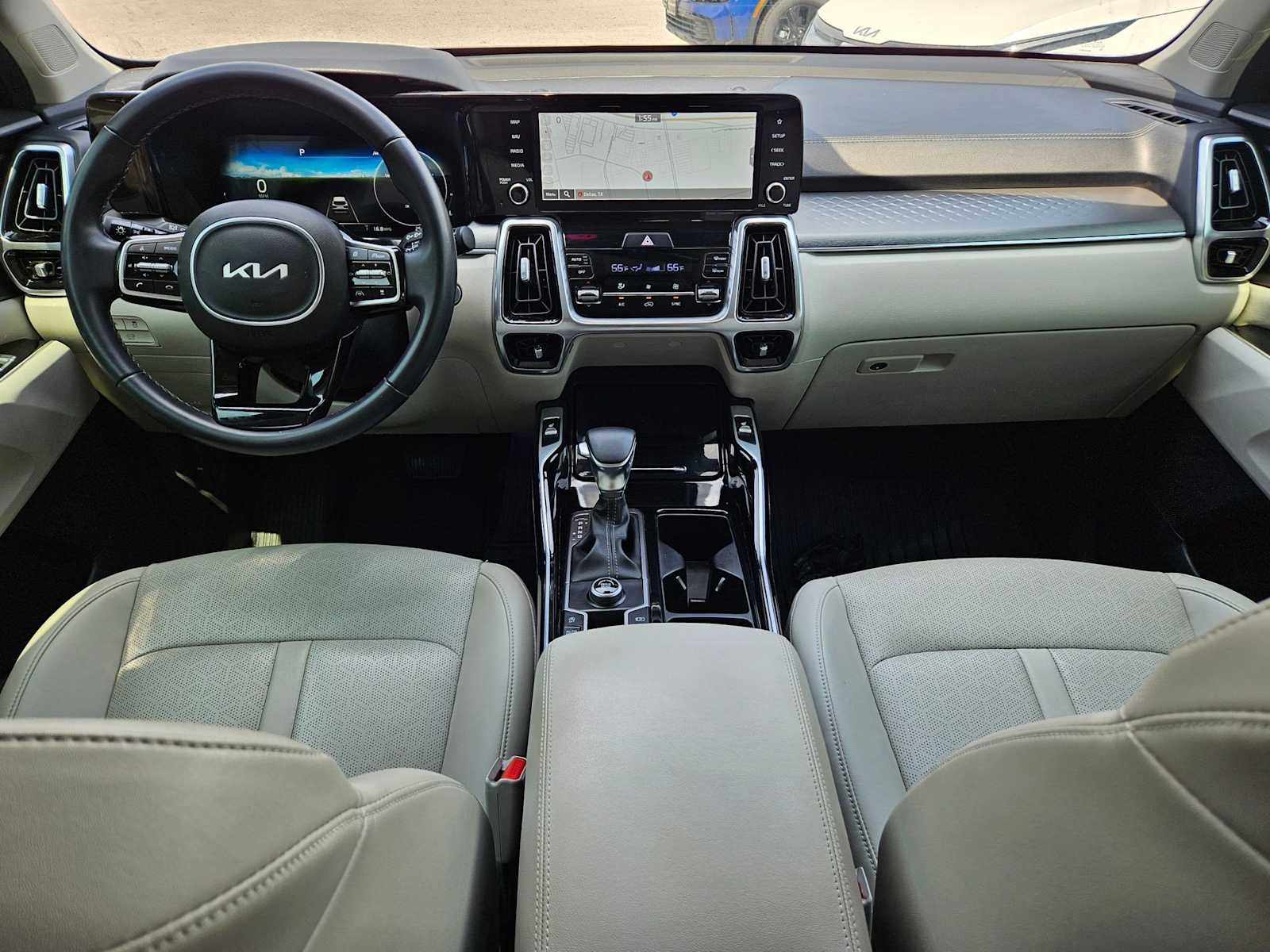 Thumbnail: 2023 Kia Sorento - 15