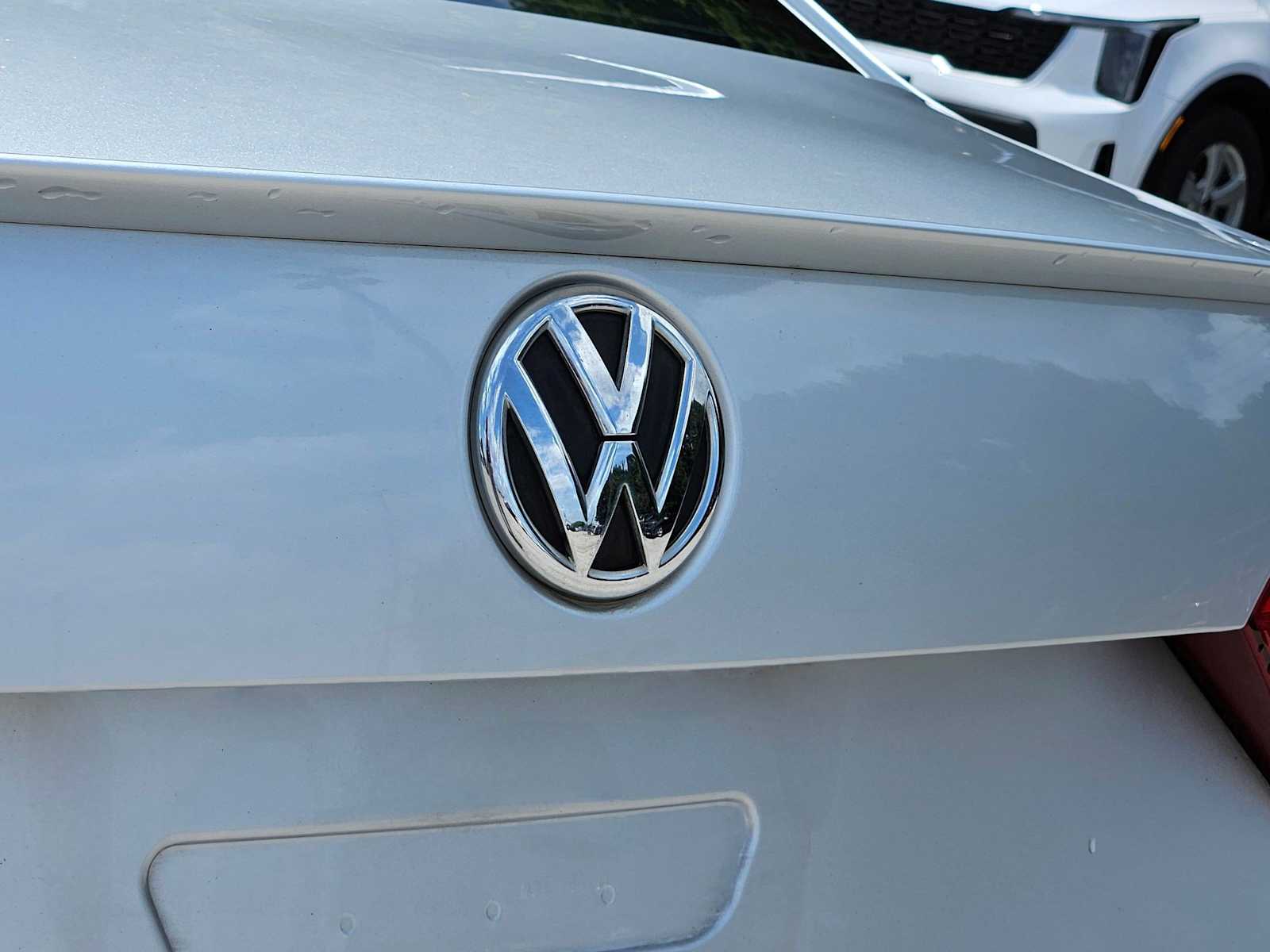 Thumbnail: 2013 Volkswagen Passat - 12