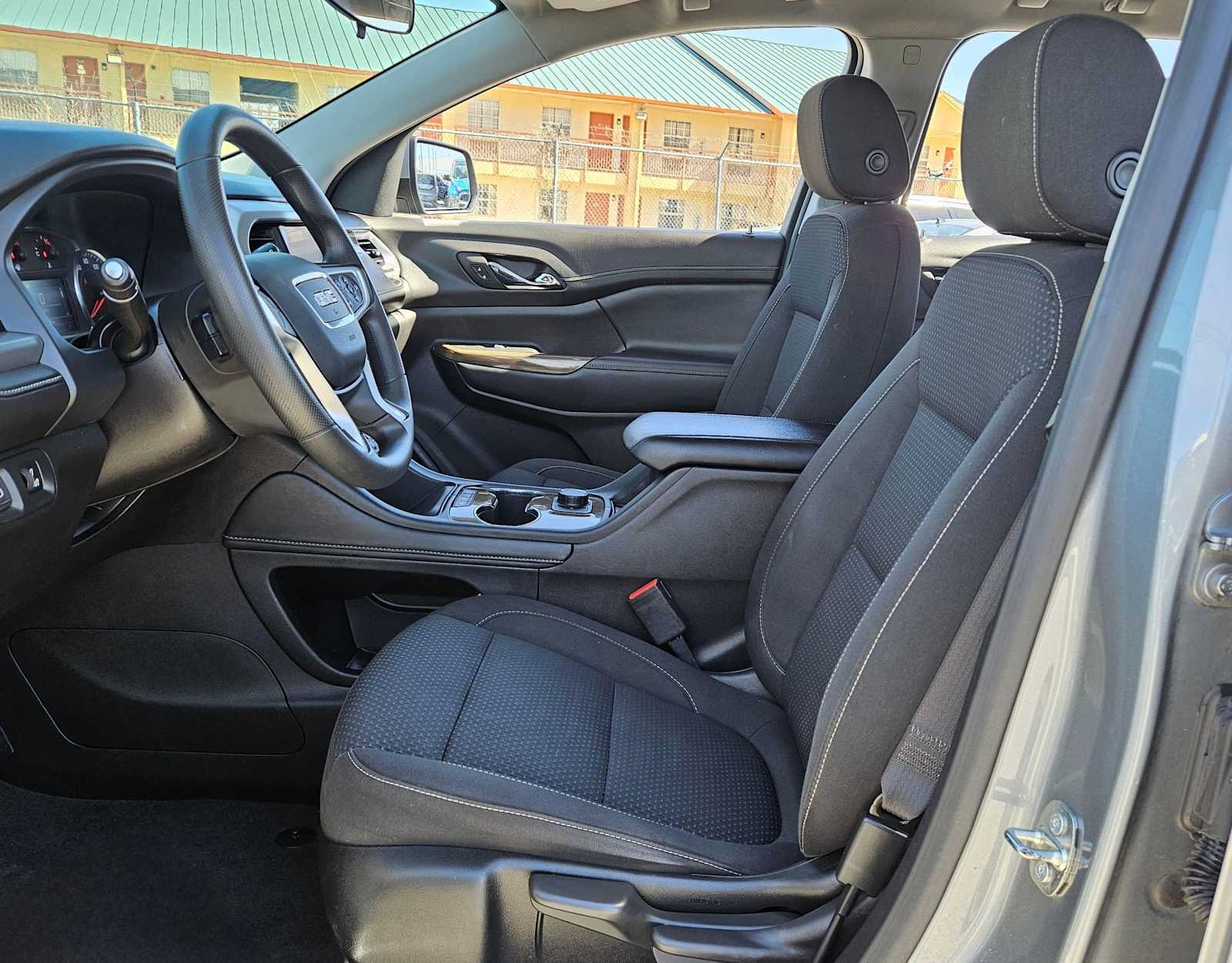 Thumbnail: 2023 GMC Acadia - 14