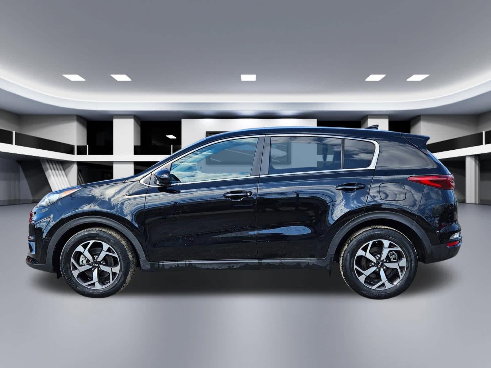 Thumbnail: 2021 Kia Sportage - 3