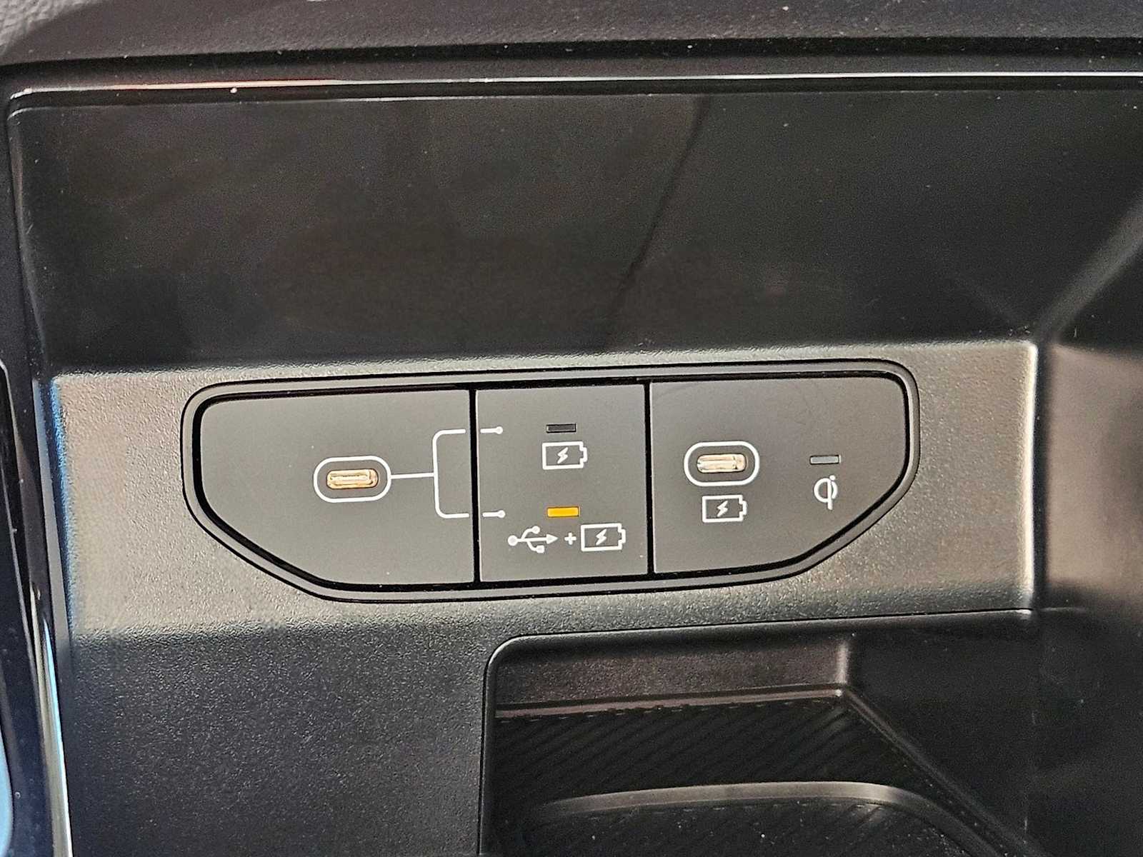 Thumbnail: 2024 Kia Sorento - 32