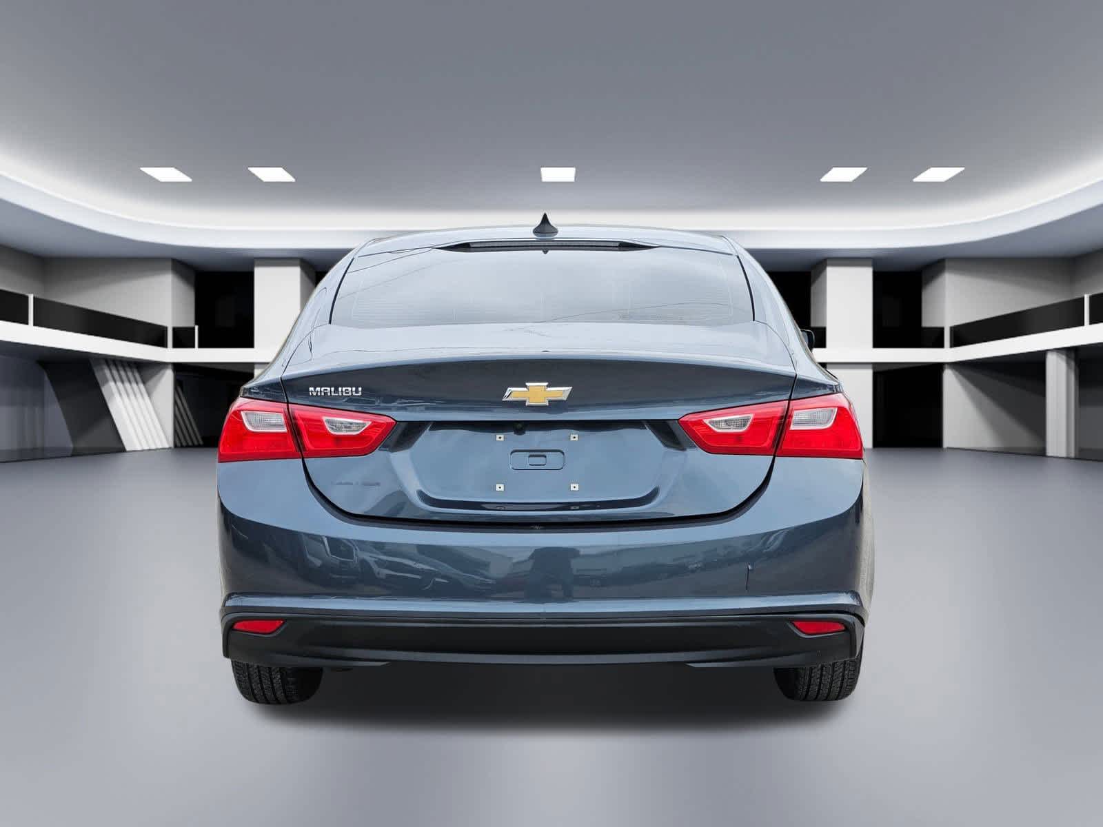 Thumbnail: 2020 Chevrolet Malibu - 5