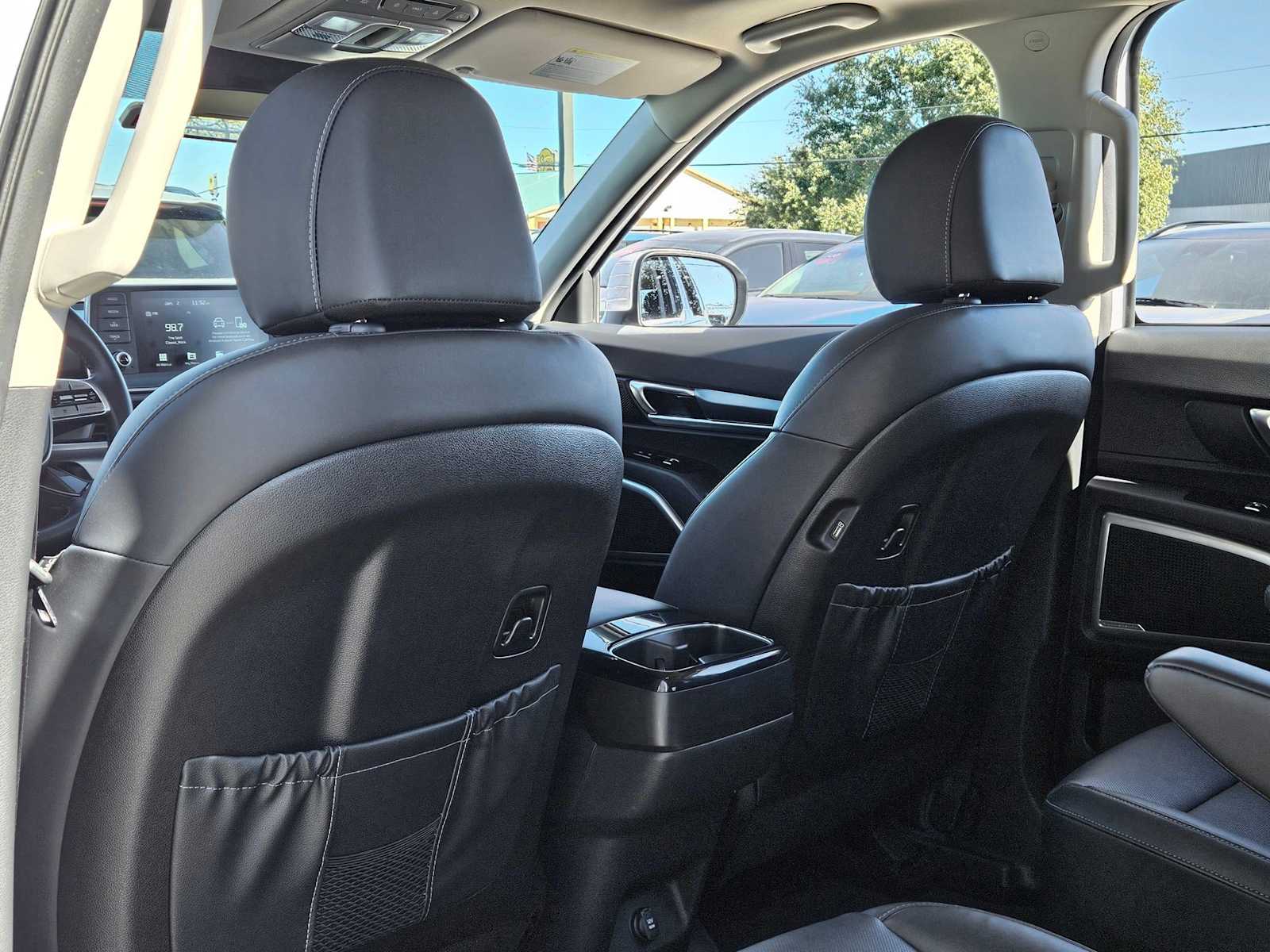 Thumbnail: 2021 Kia Telluride - 19